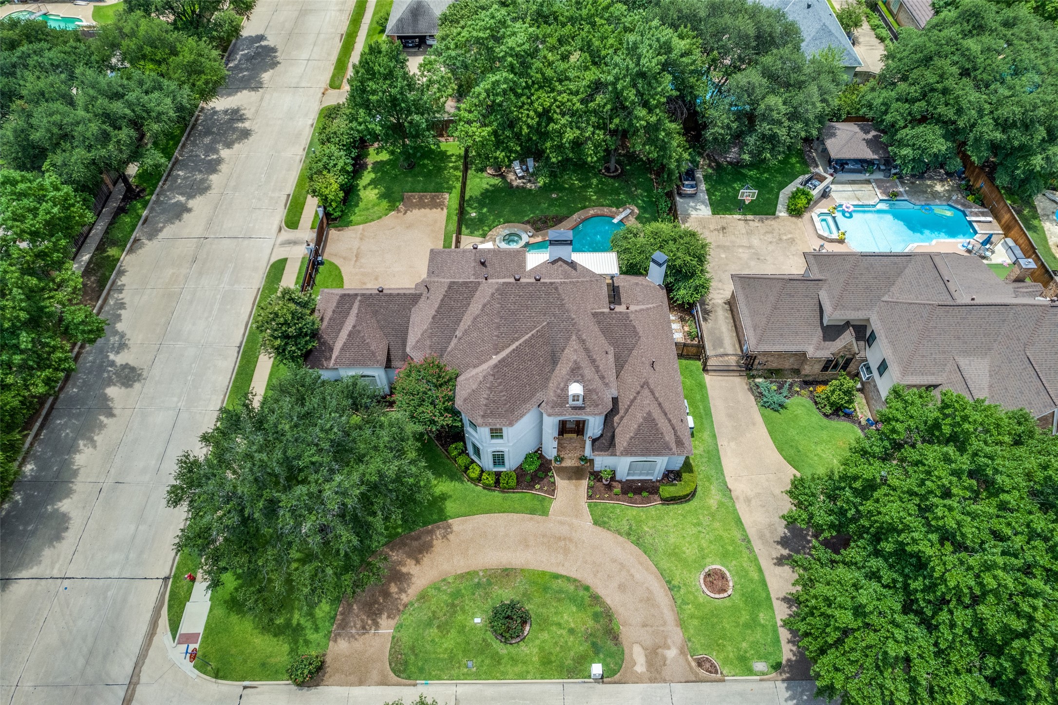 3305 St Albans Circle