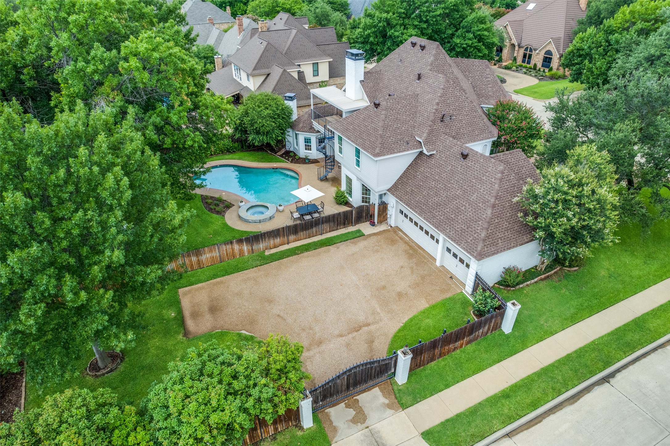 3305 St Albans Circle