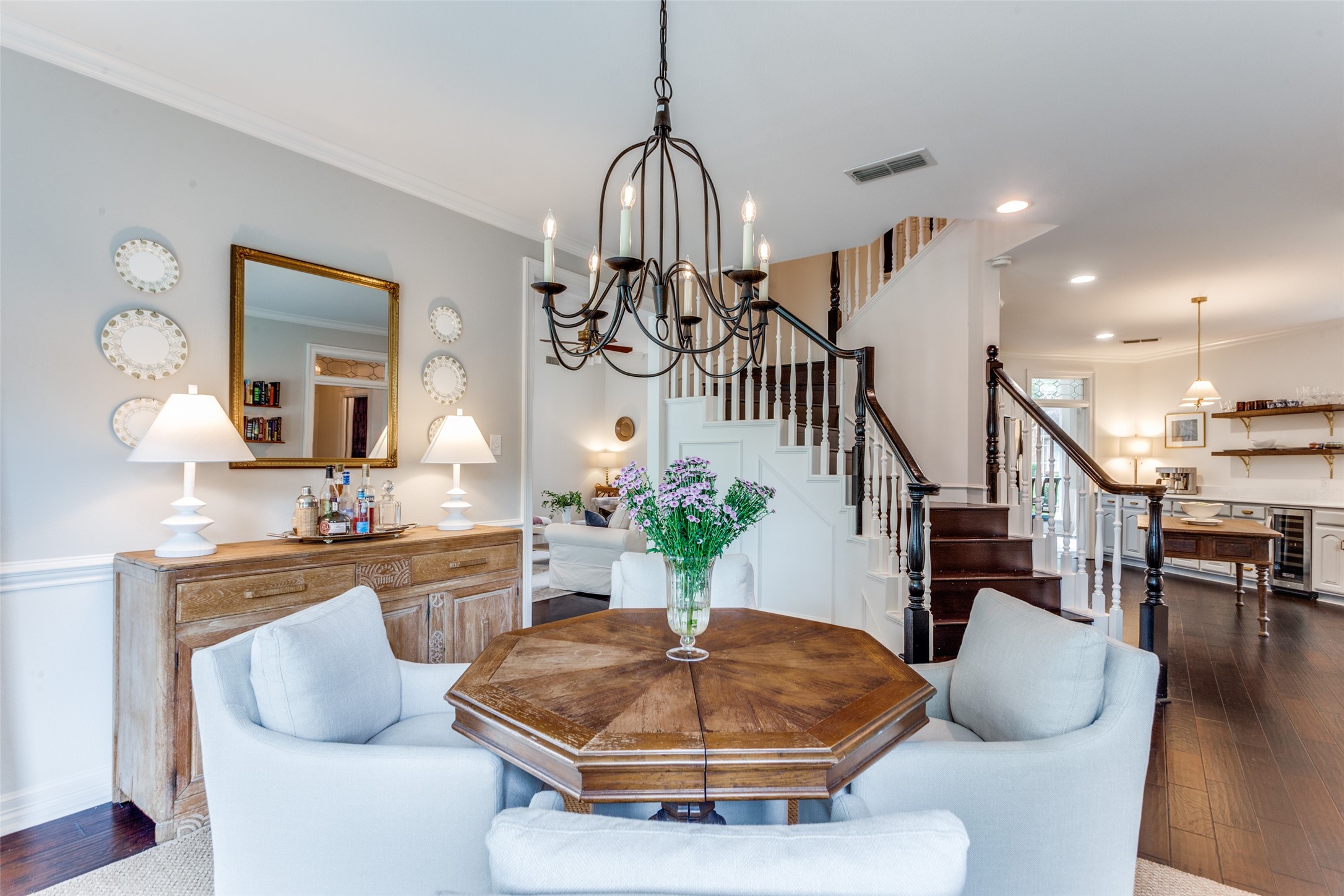 3305 St Albans Circle