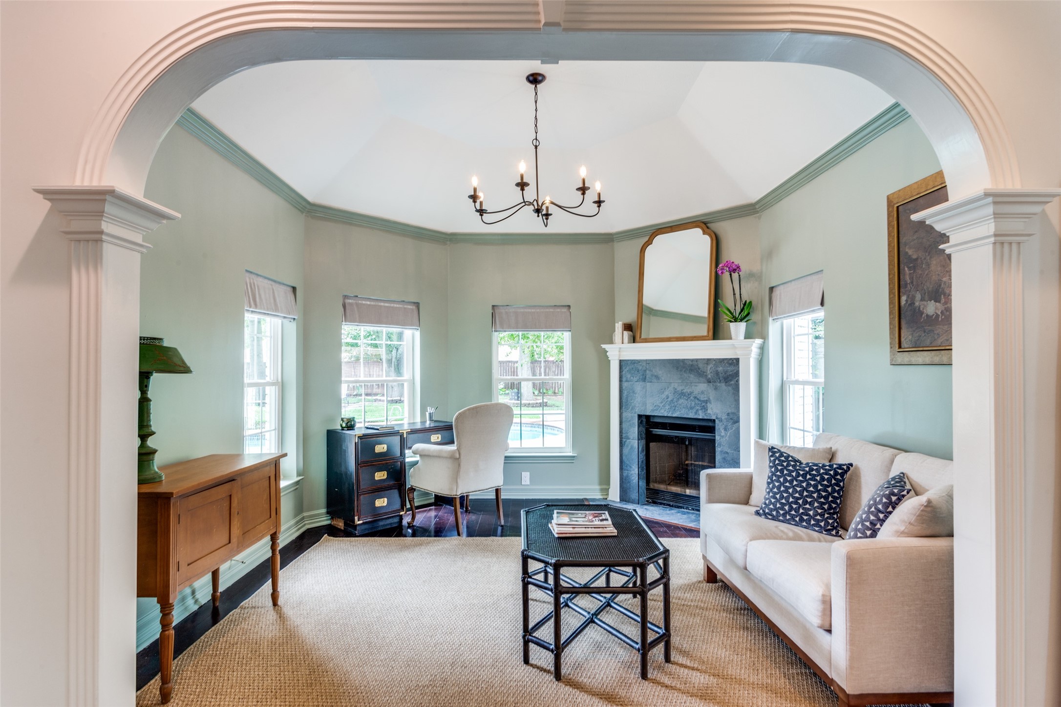 3305 St Albans Circle