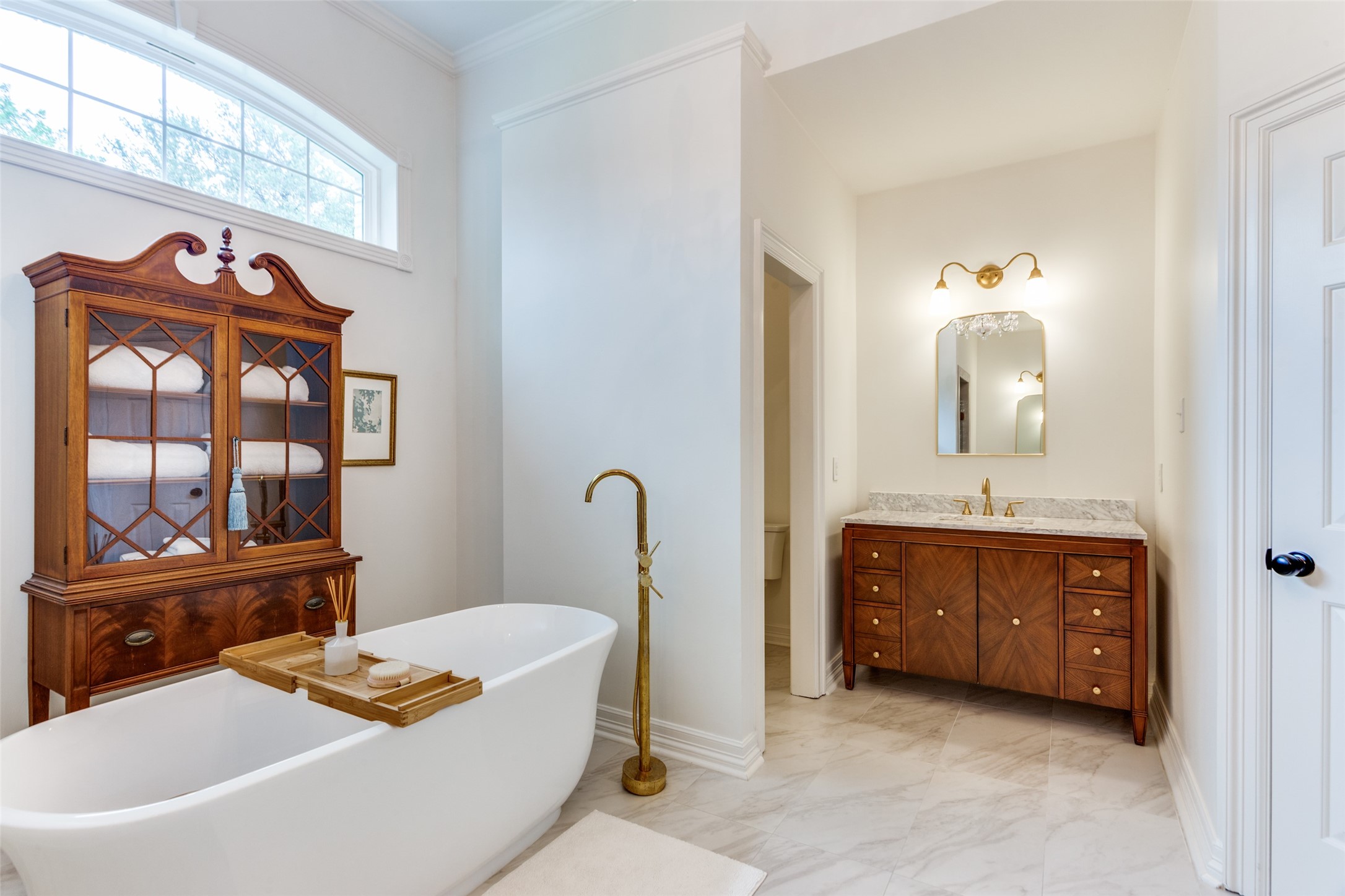 3305 St Albans Circle