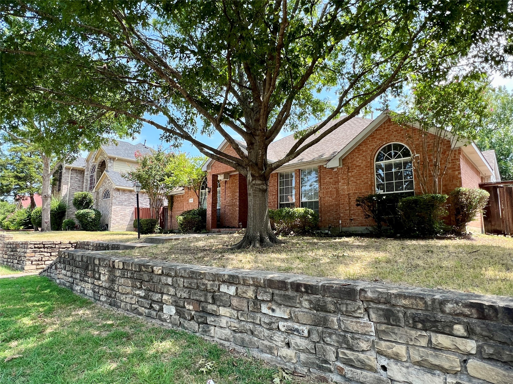 1246 Rivercrest Drive