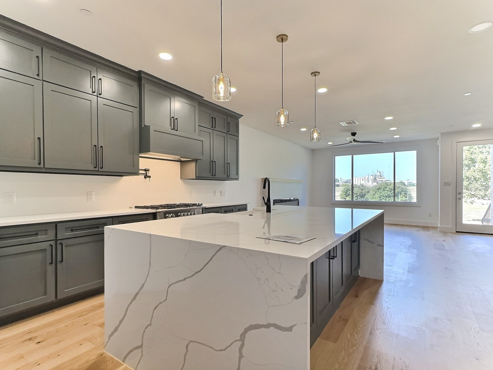 404 Vista Buena Trail