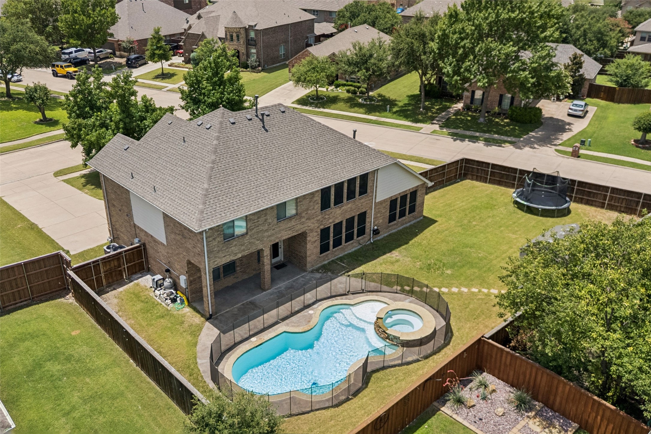 1001 Pheasant Lane