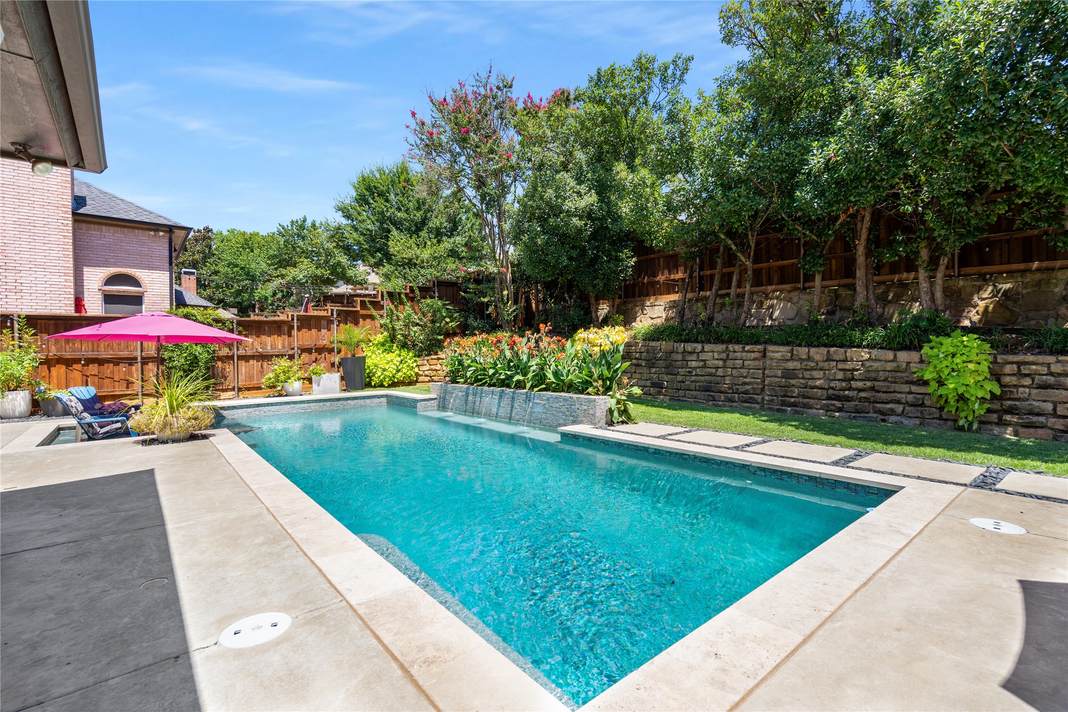 1016 Canongate Drive