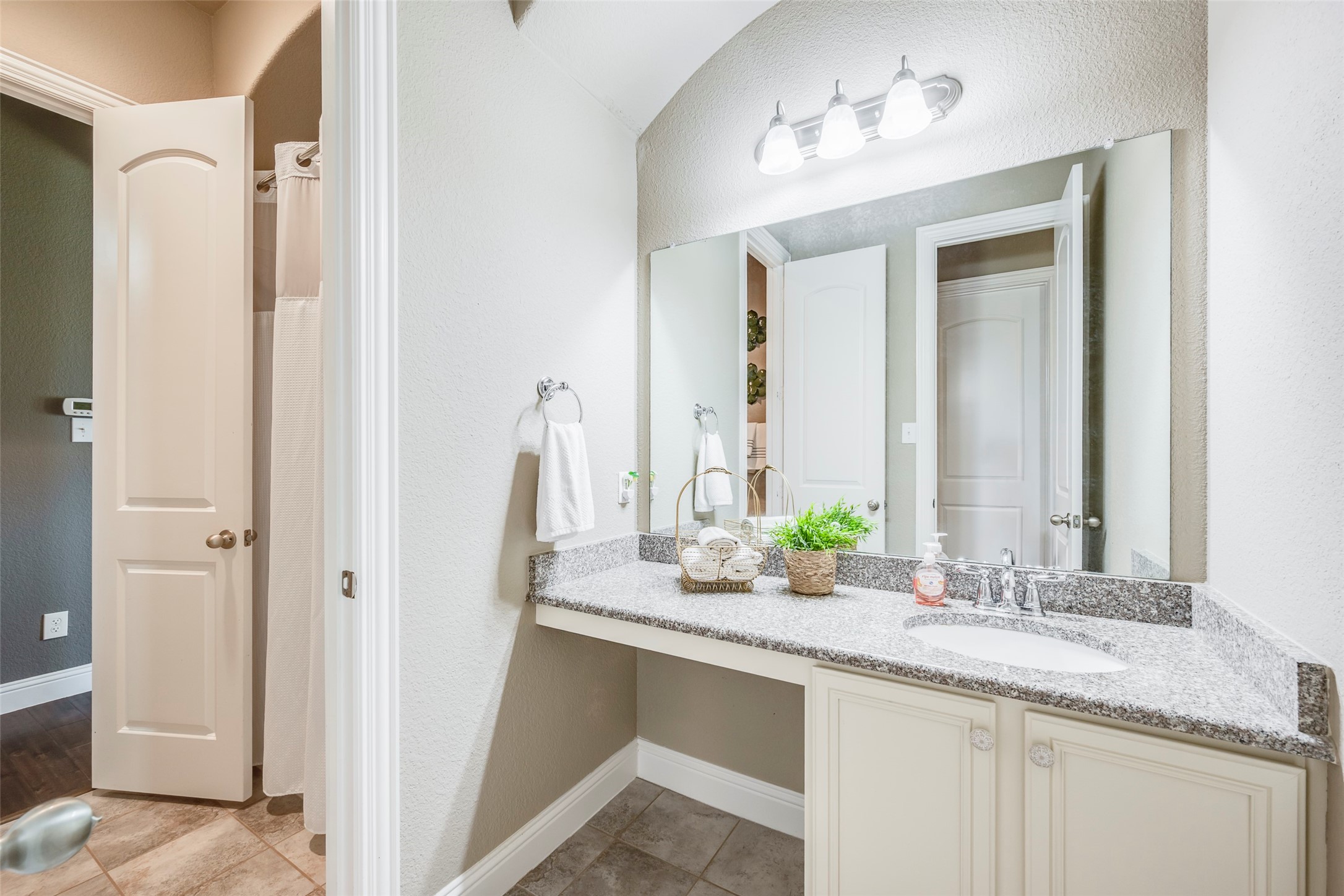 14701 Seventeen Lakes Boulevard