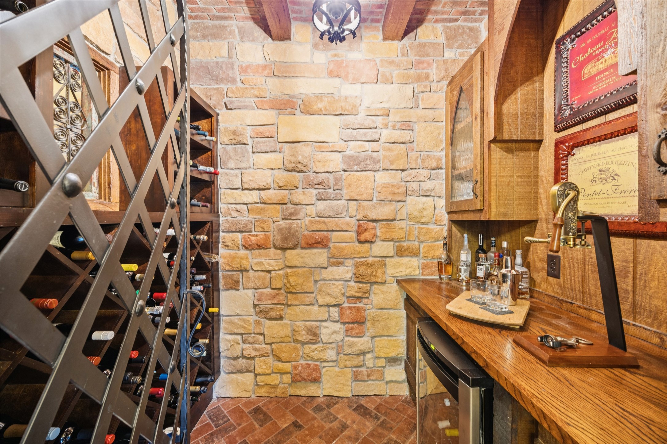 1508 Glenmeade Court