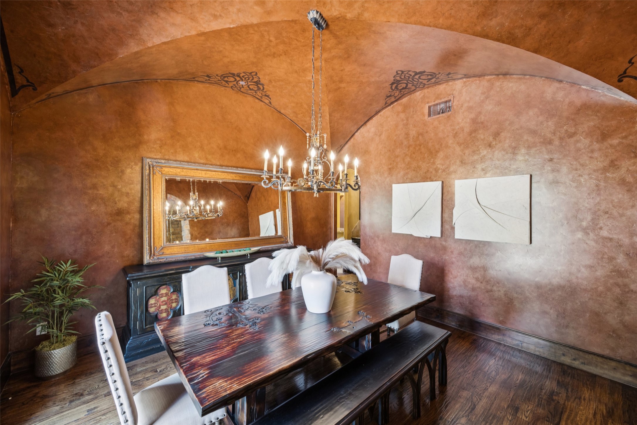 1508 Glenmeade Court