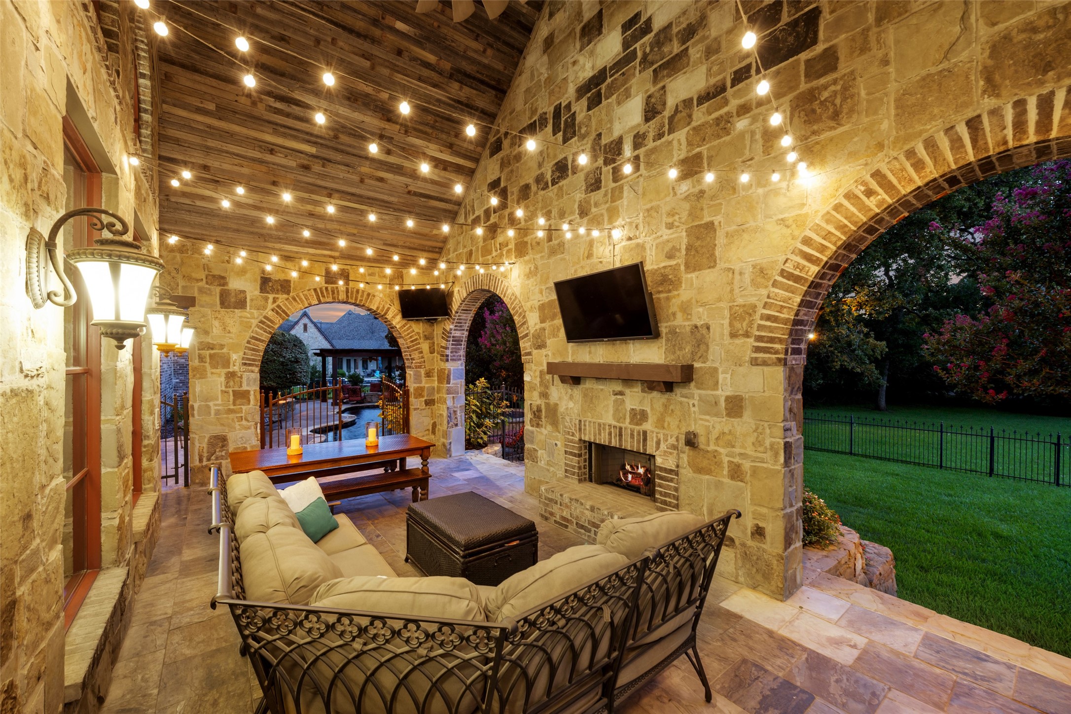 1508 Glenmeade Court