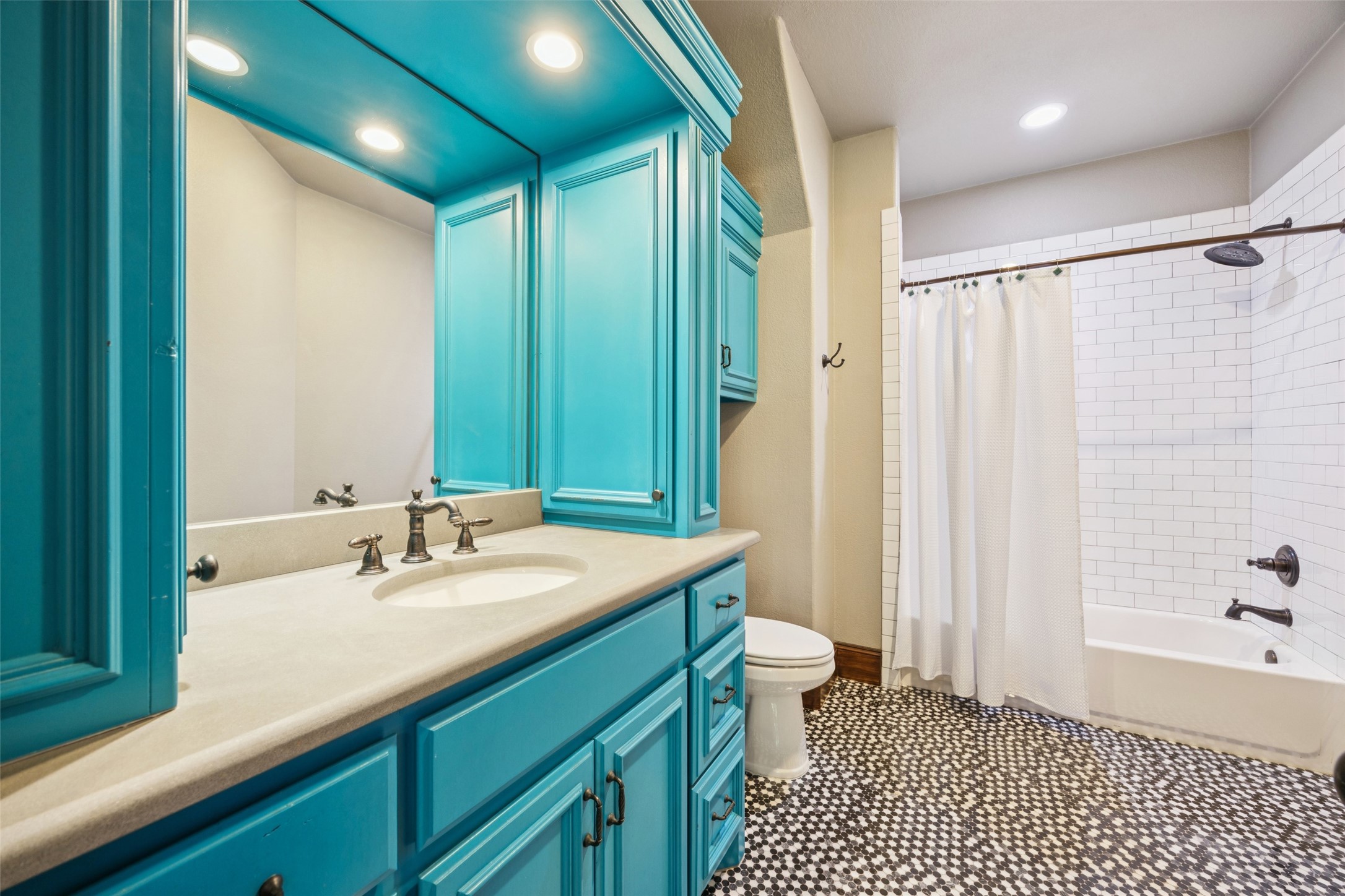 1508 Glenmeade Court