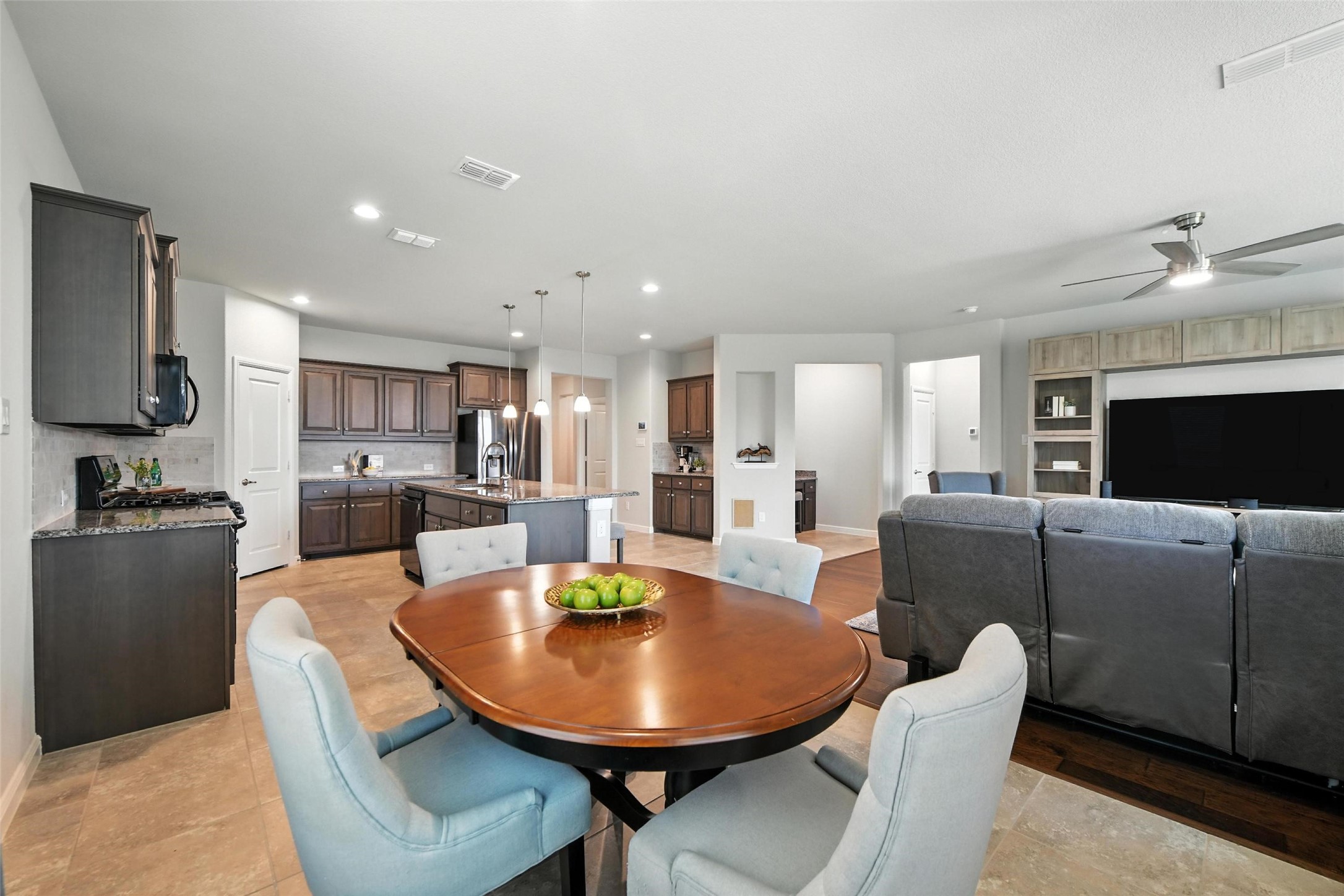 9204 Lace Cactus Drive