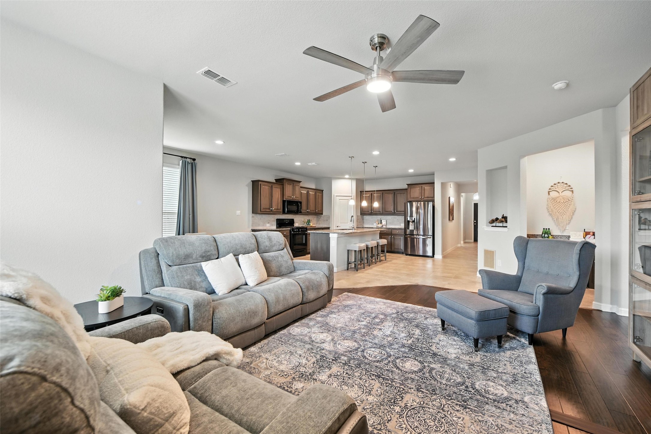 9204 Lace Cactus Drive