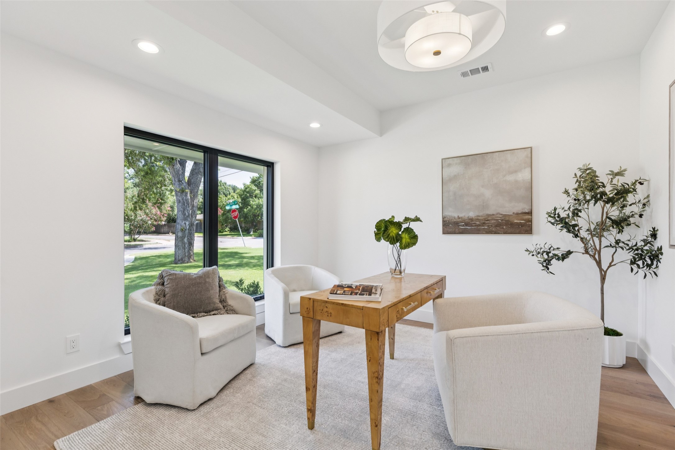 4042 Mendenhall Drive