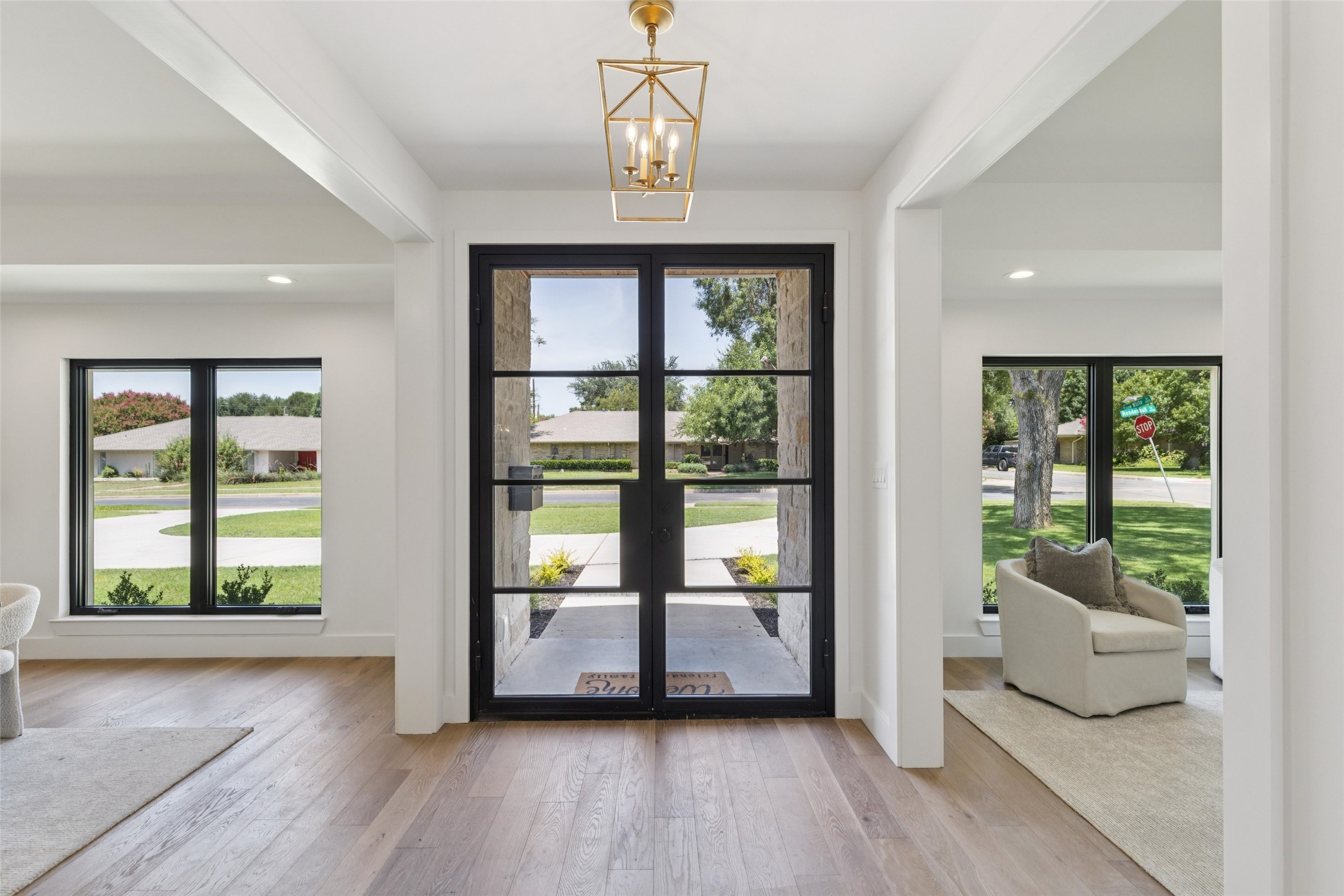 4042 Mendenhall Drive