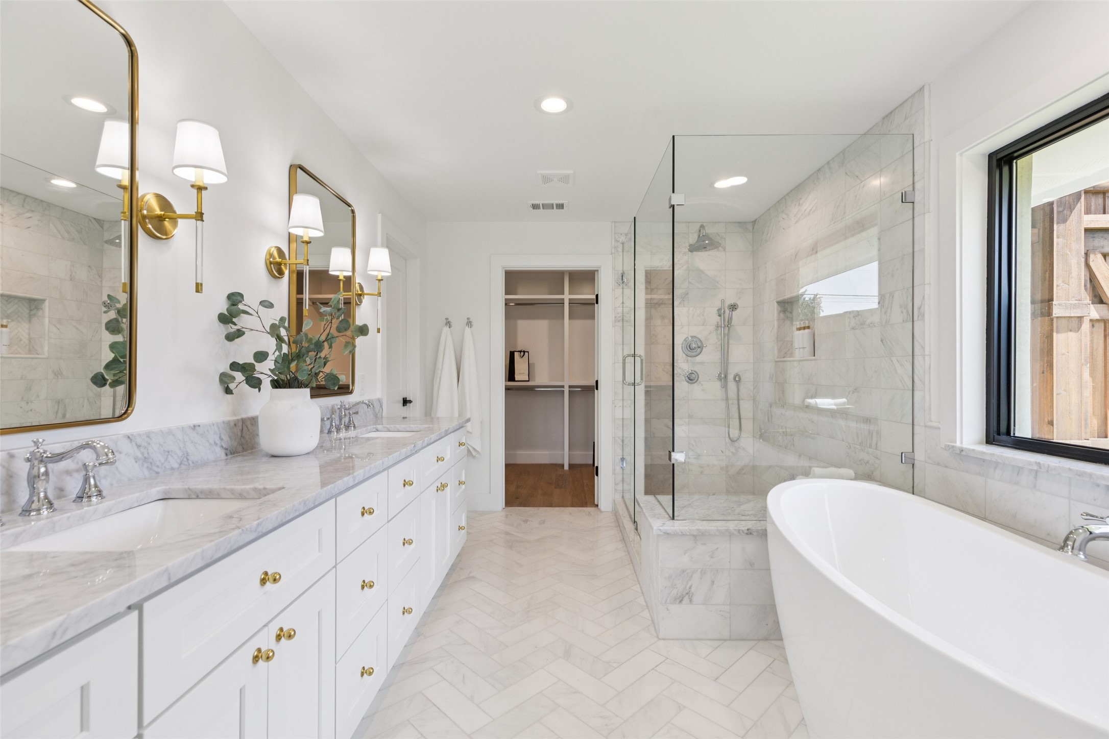 4042 Mendenhall Drive