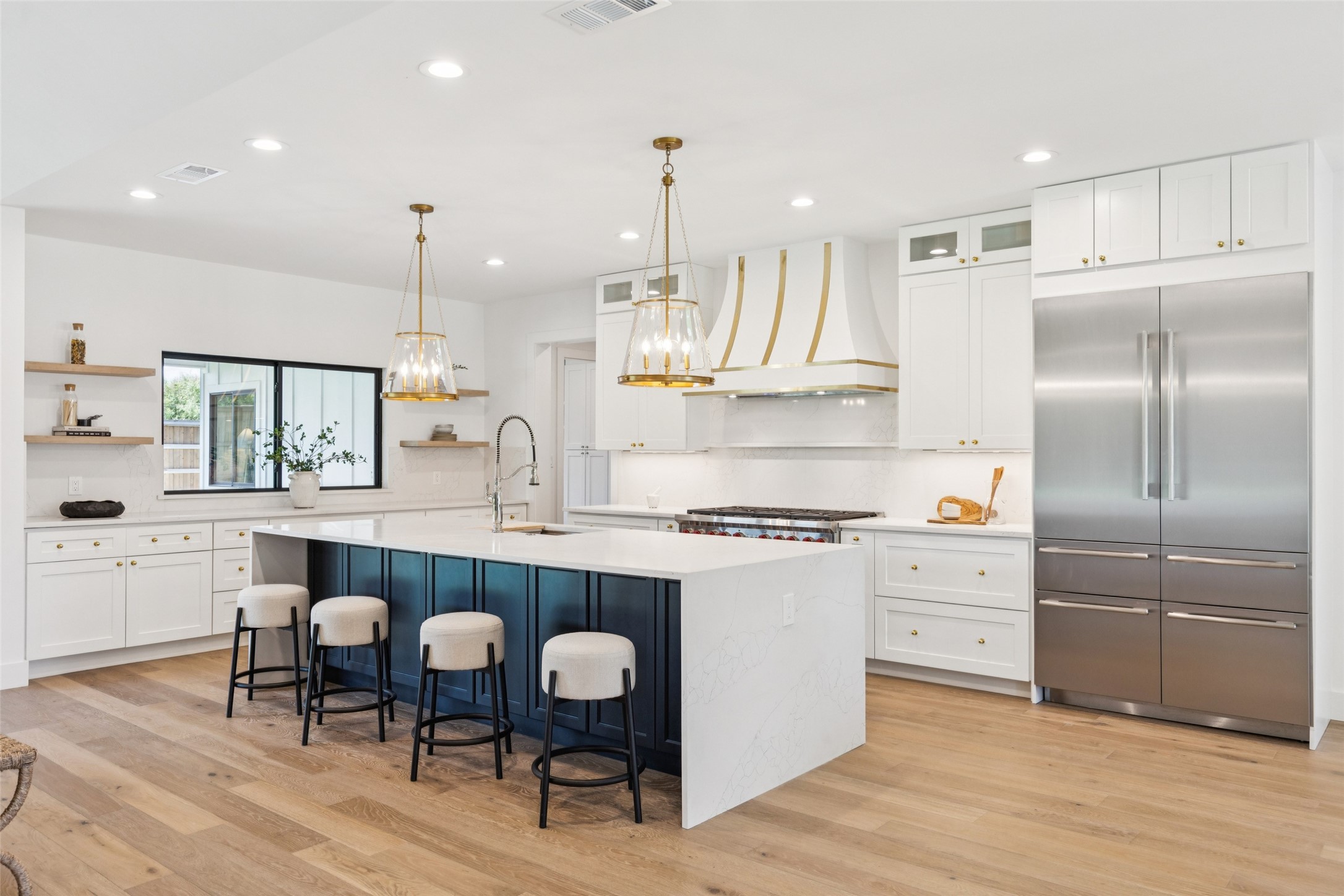 4042 Mendenhall Drive