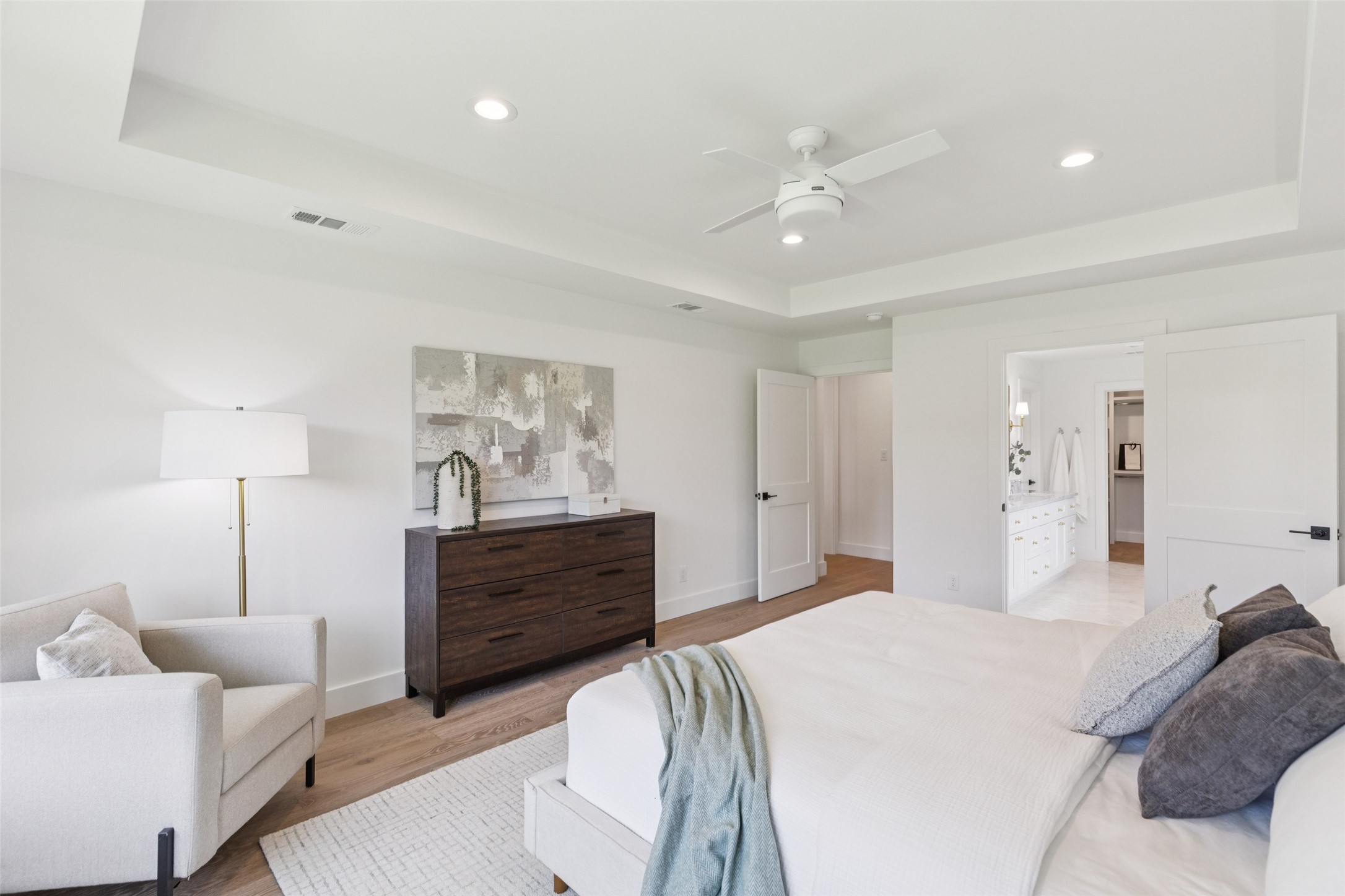 4042 Mendenhall Drive