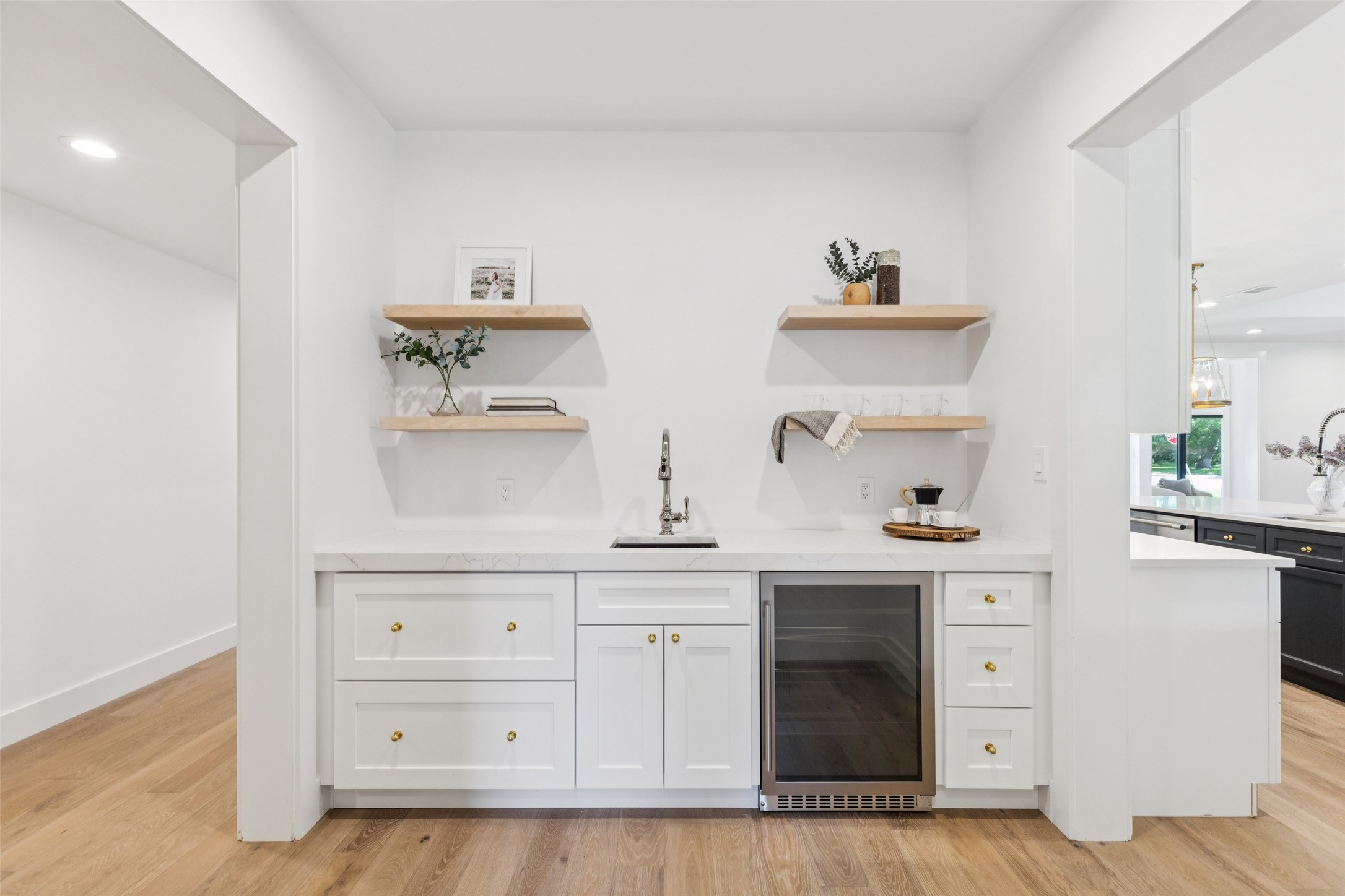 4042 Mendenhall Drive