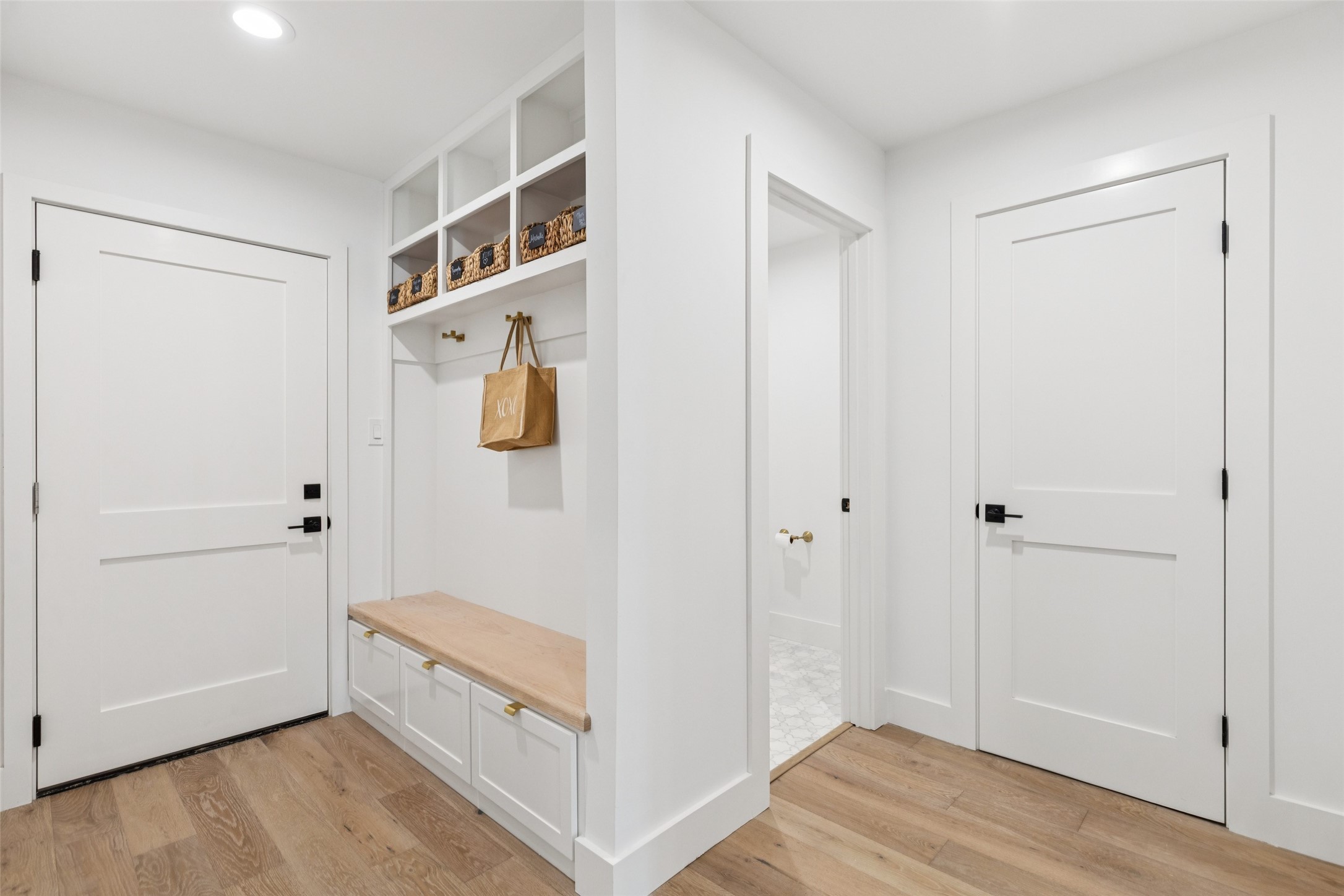 4042 Mendenhall Drive