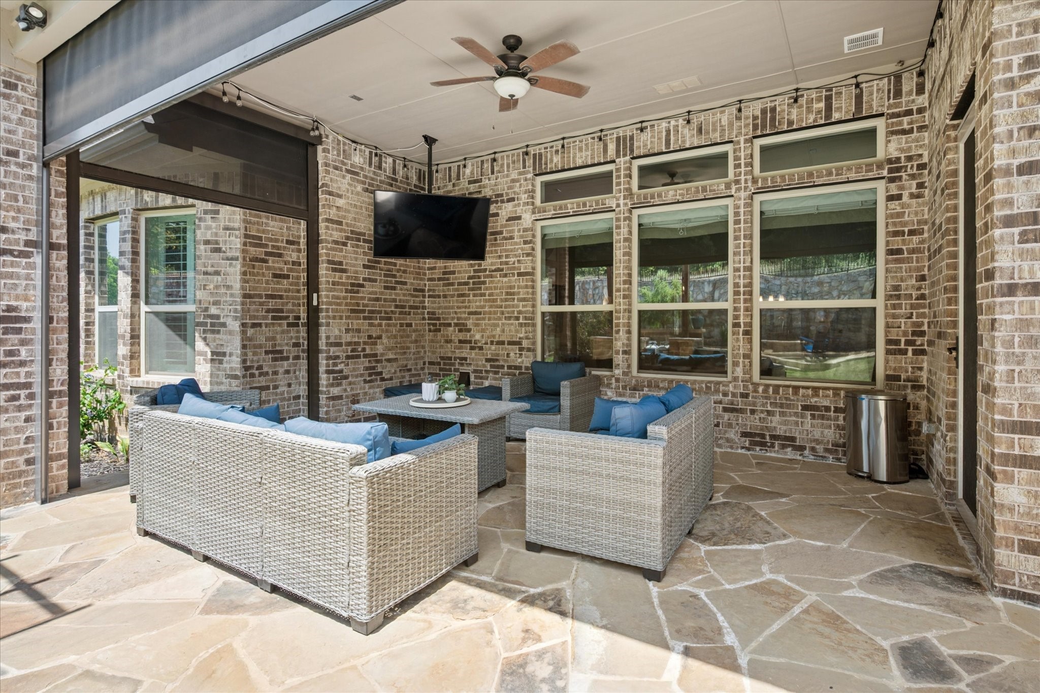 9629 Croswell Street