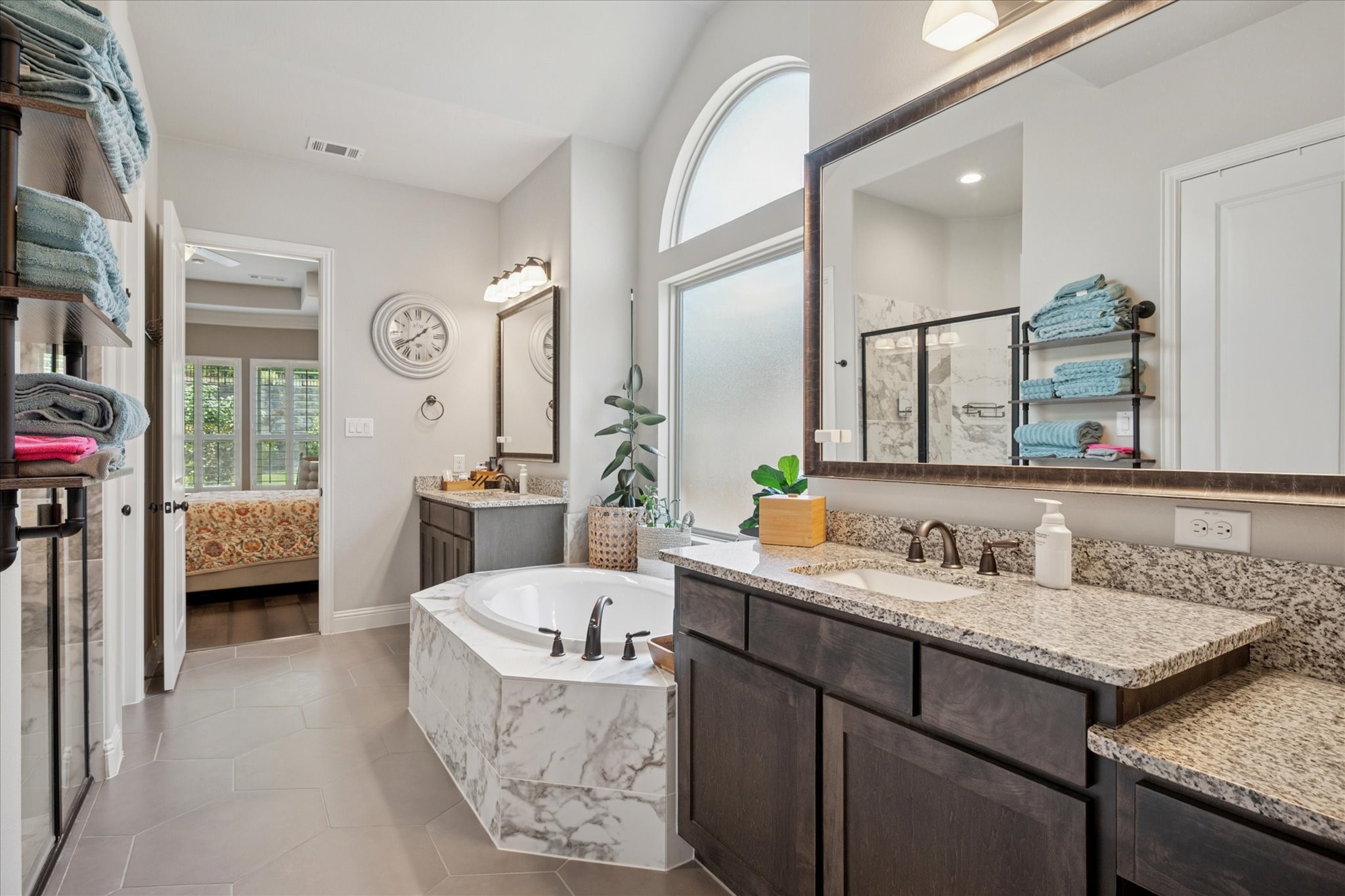 9629 Croswell Street