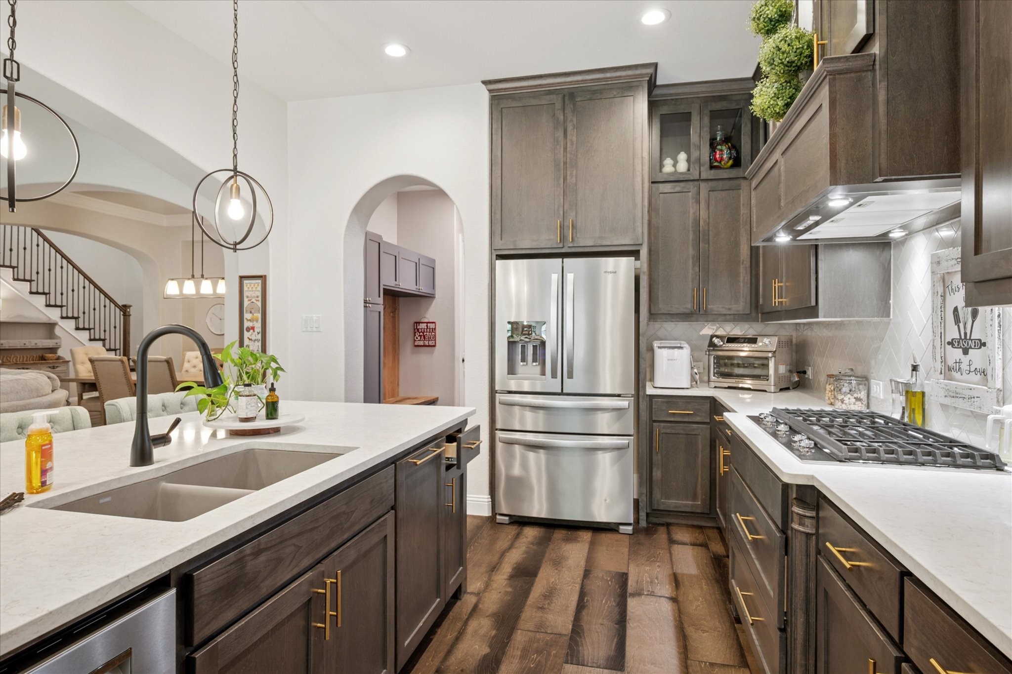 9629 Croswell Street