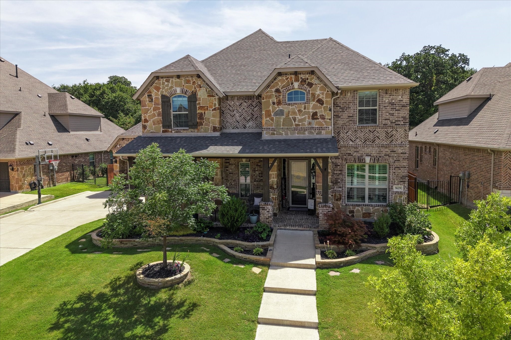 9629 Croswell Street