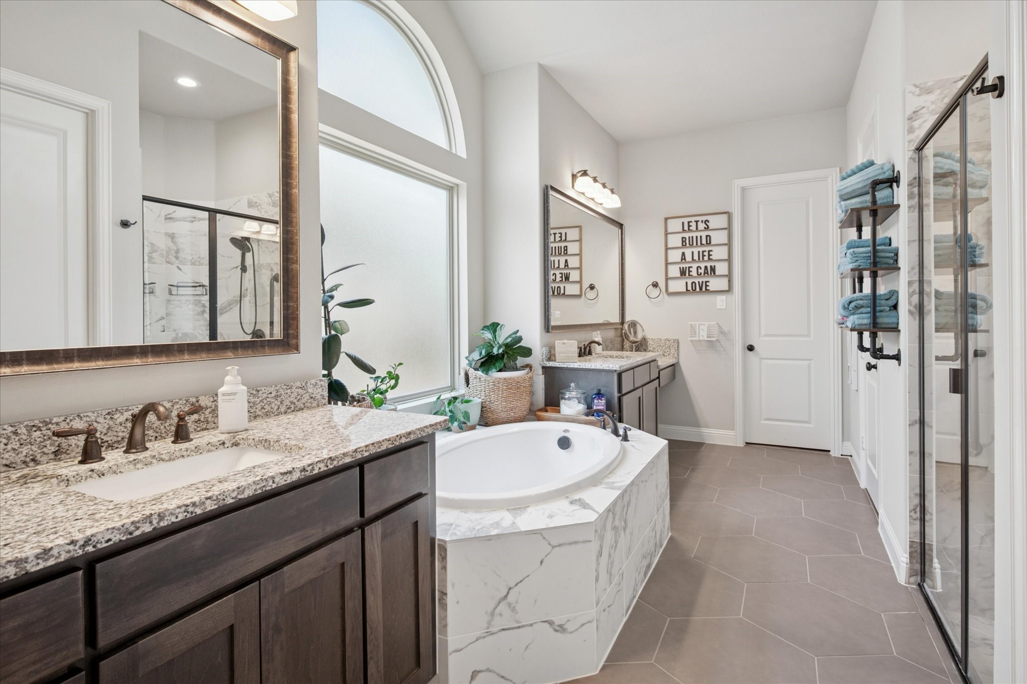 9629 Croswell Street