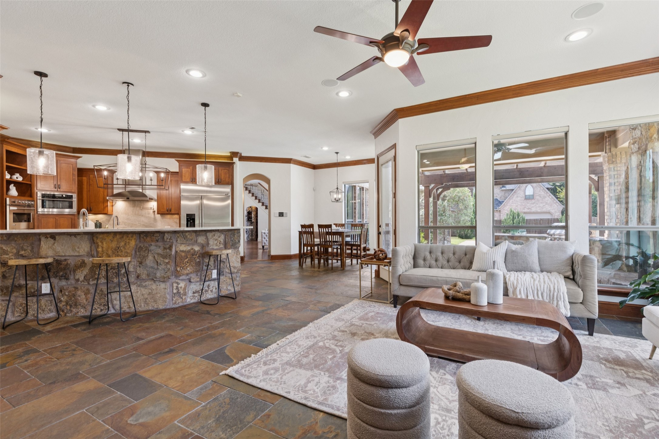 2405 Fernwood Drive