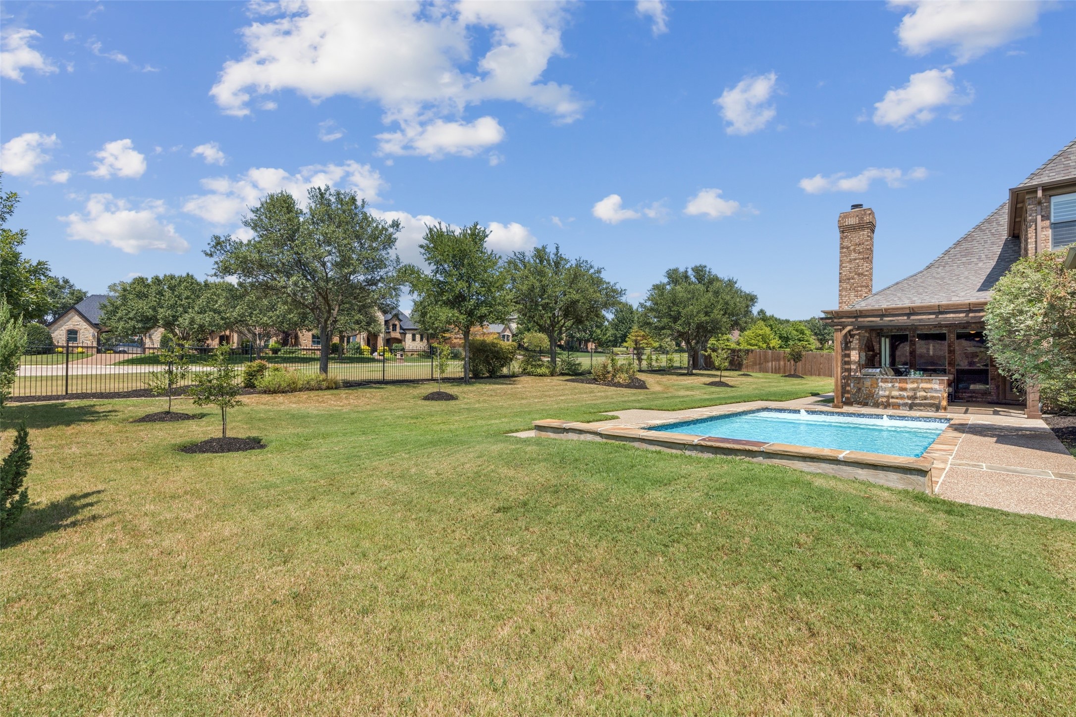 2405 Fernwood Drive