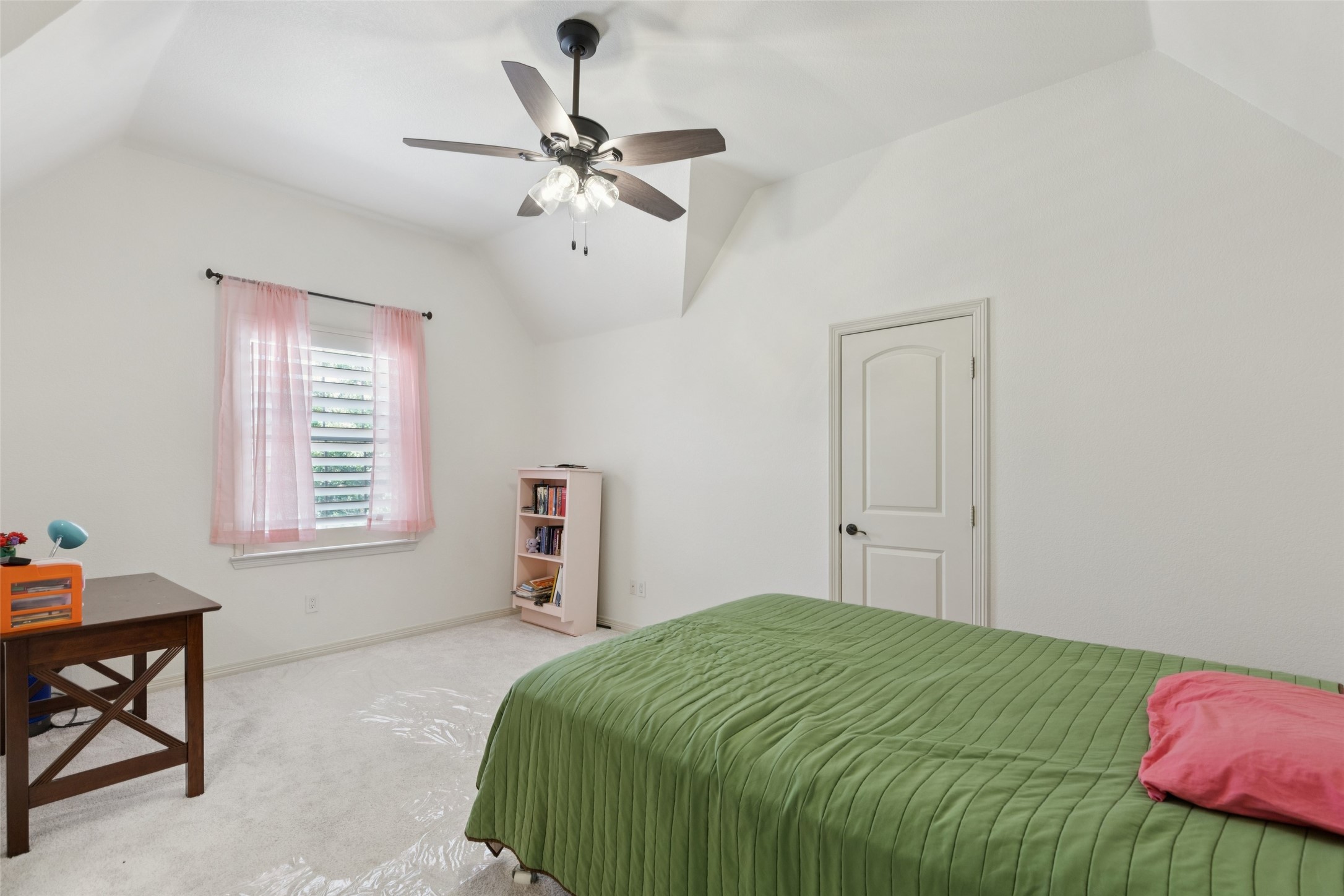 2405 Fernwood Drive