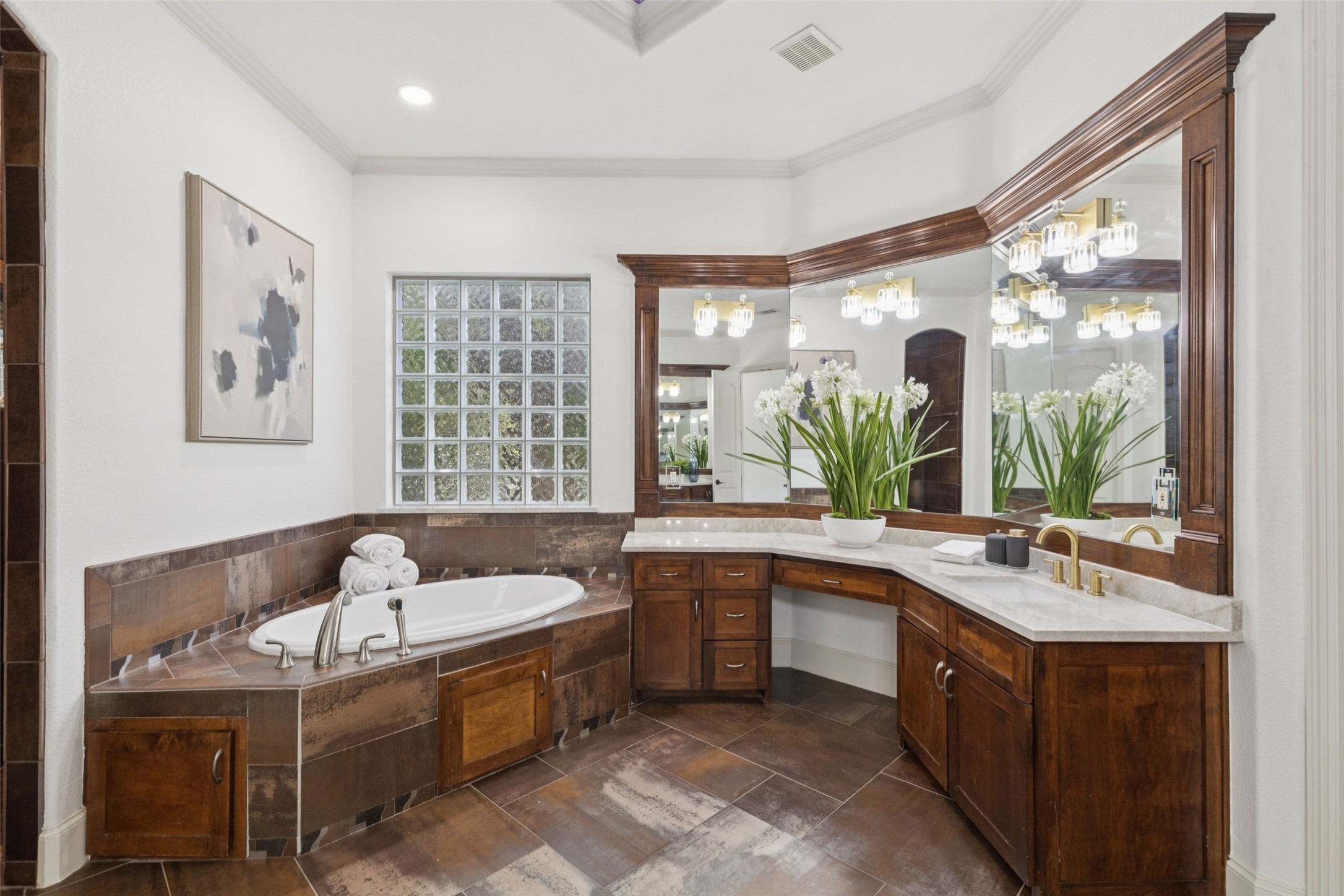 2405 Fernwood Drive