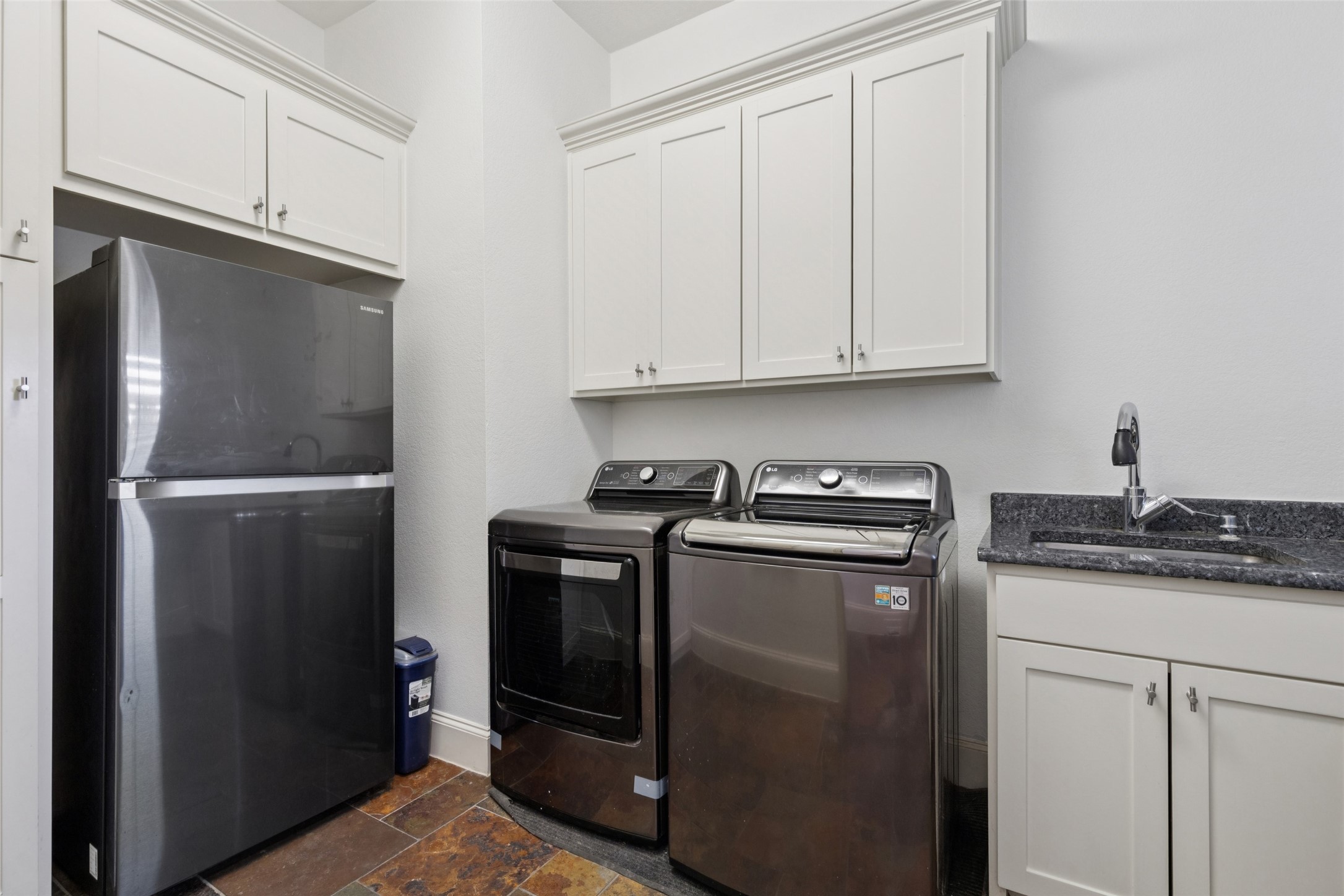 2405 Fernwood Drive