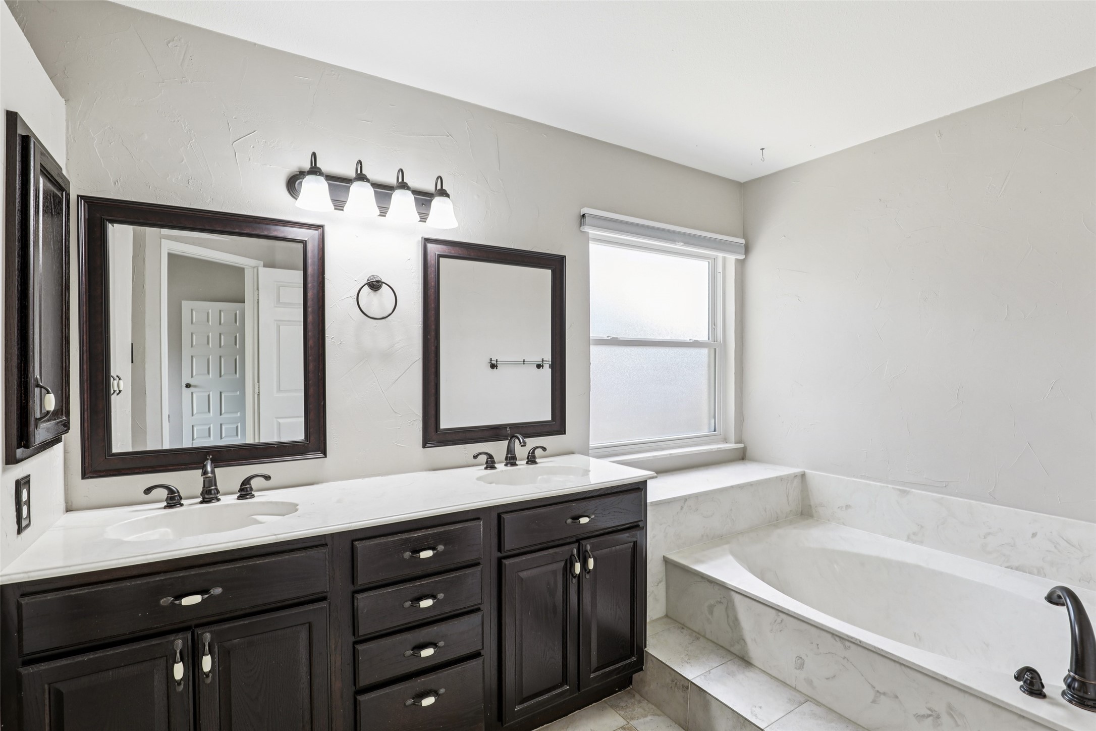 4705 Glenbrook Drive