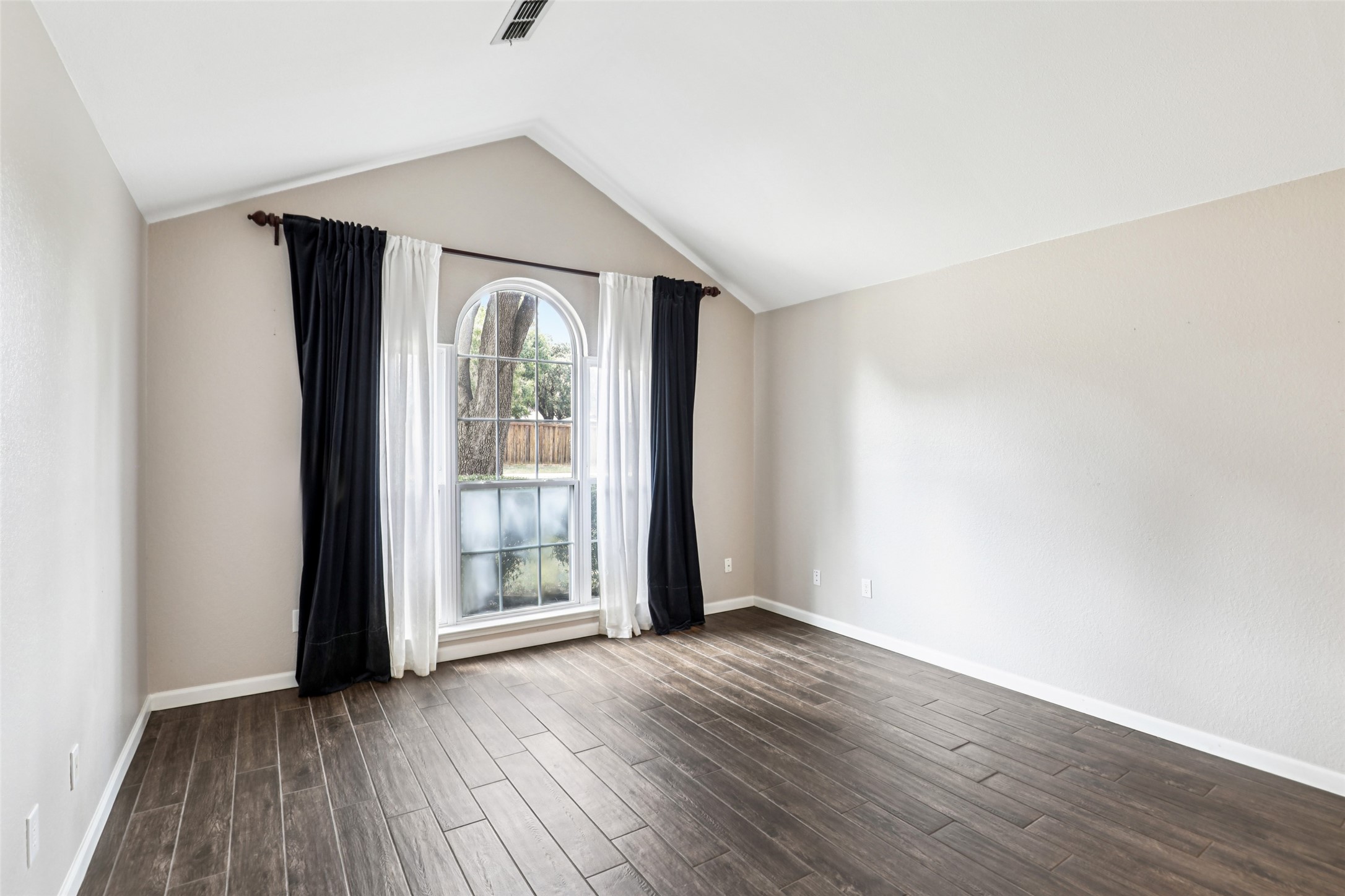 4705 Glenbrook Drive