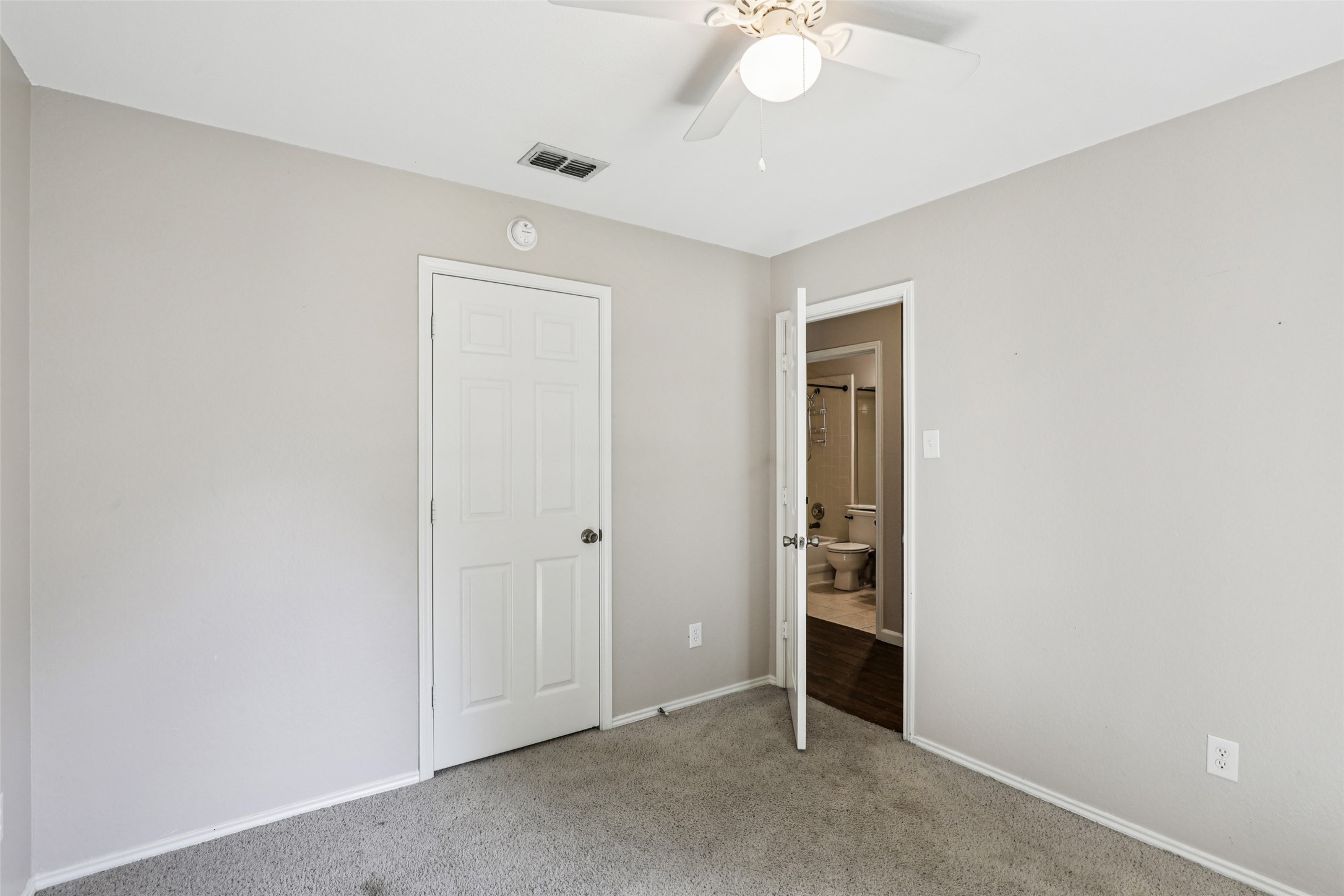 4705 Glenbrook Drive