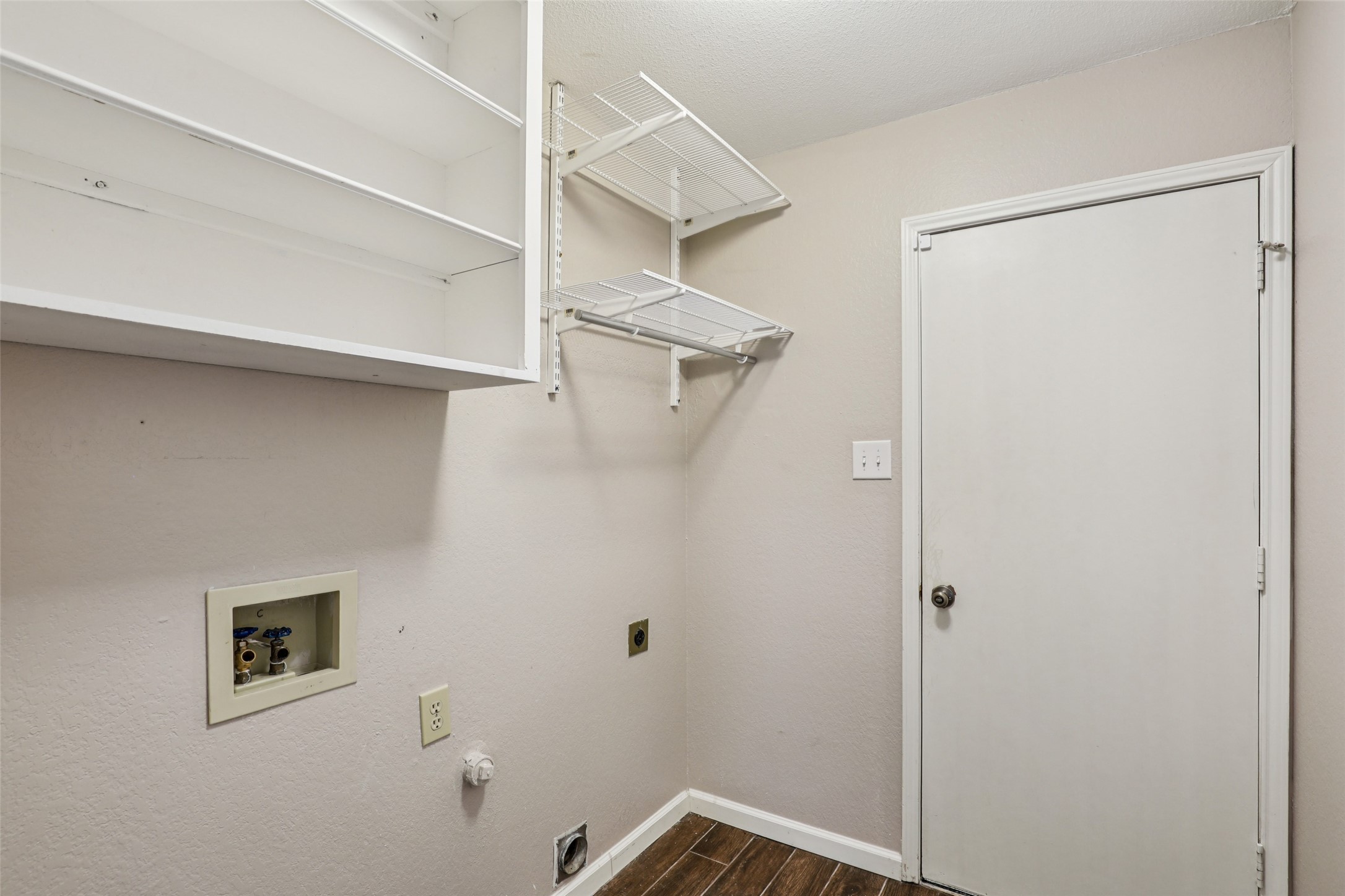 4705 Glenbrook Drive