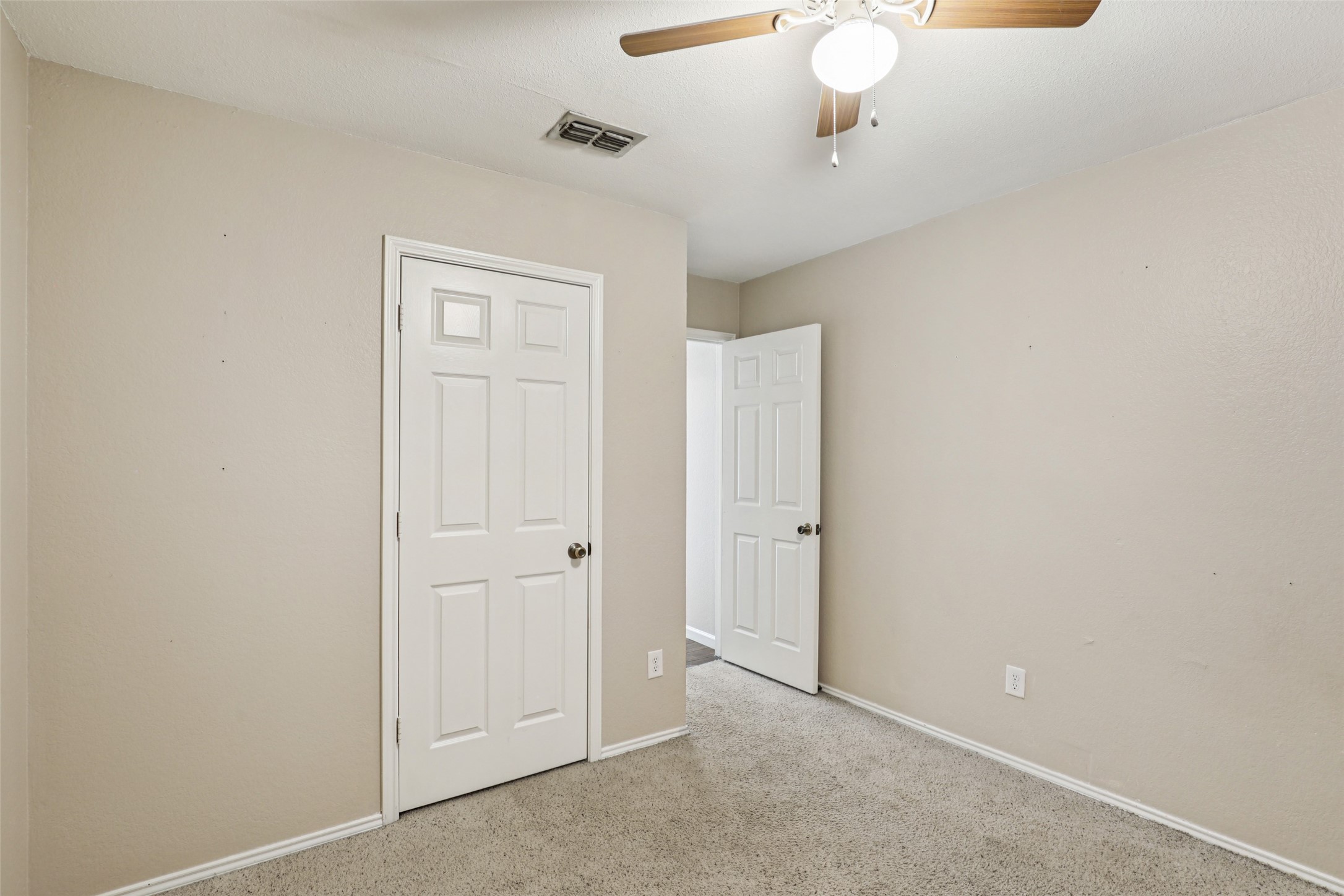 4705 Glenbrook Drive