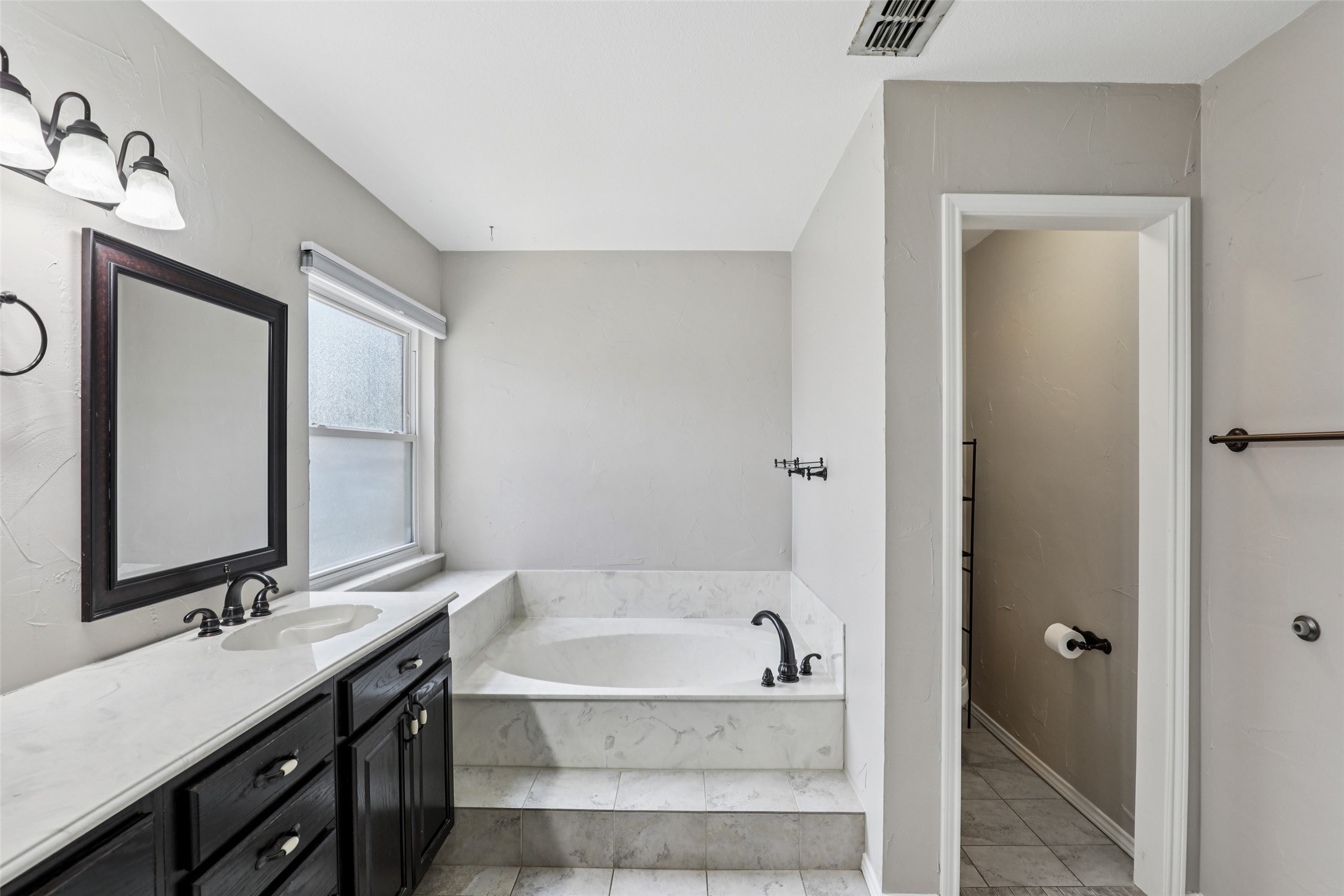 4705 Glenbrook Drive