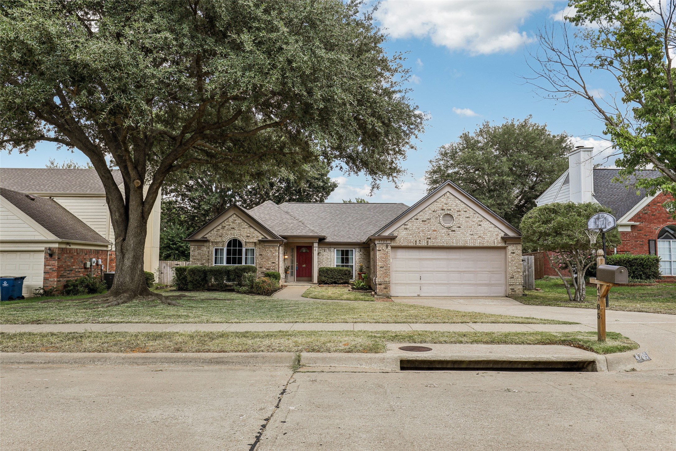 4705 Glenbrook Drive