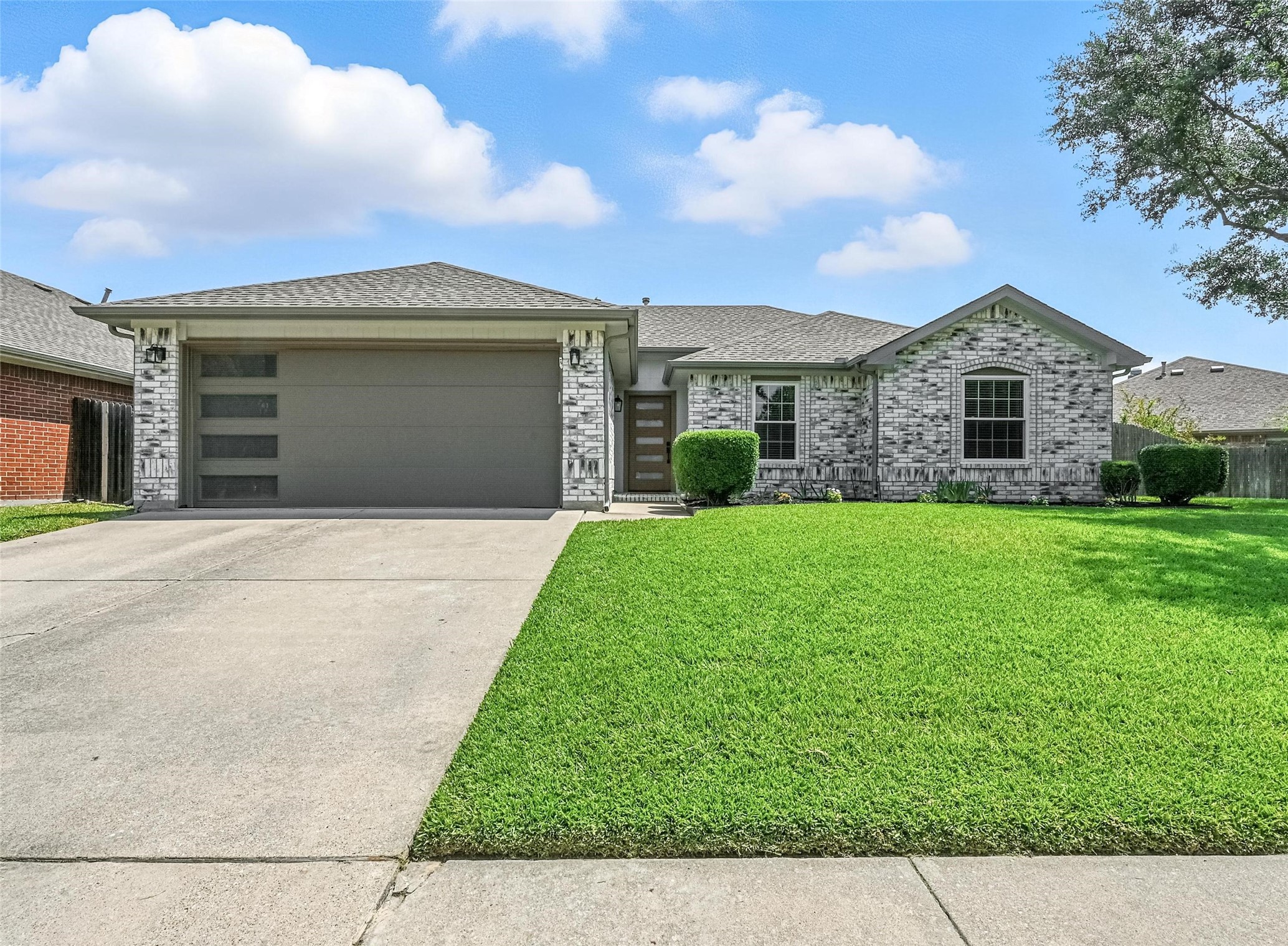 5115 Eastcreek Drive