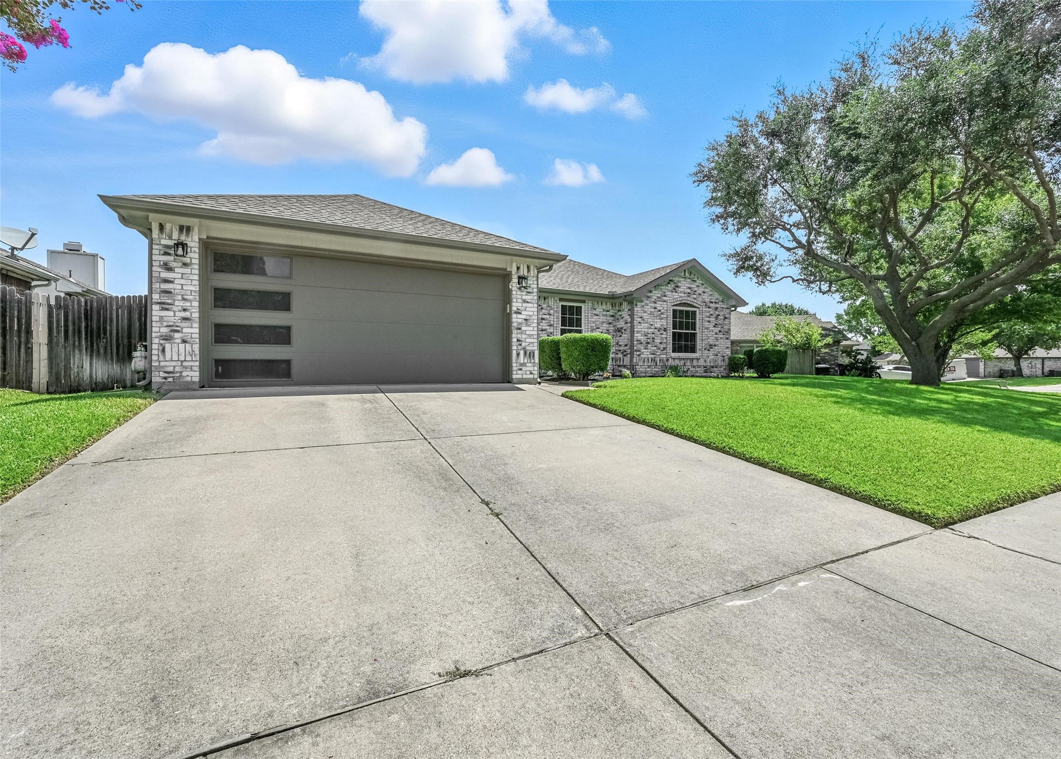 5115 Eastcreek Drive