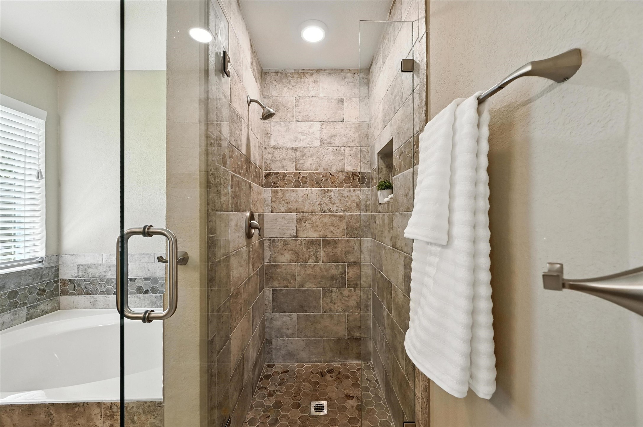 5115 Eastcreek Drive