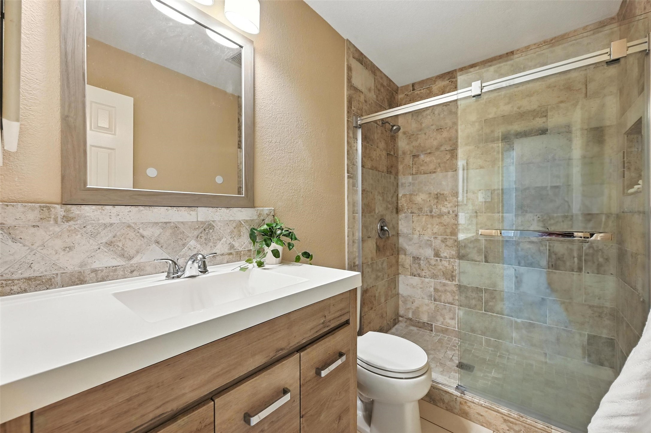 5115 Eastcreek Drive