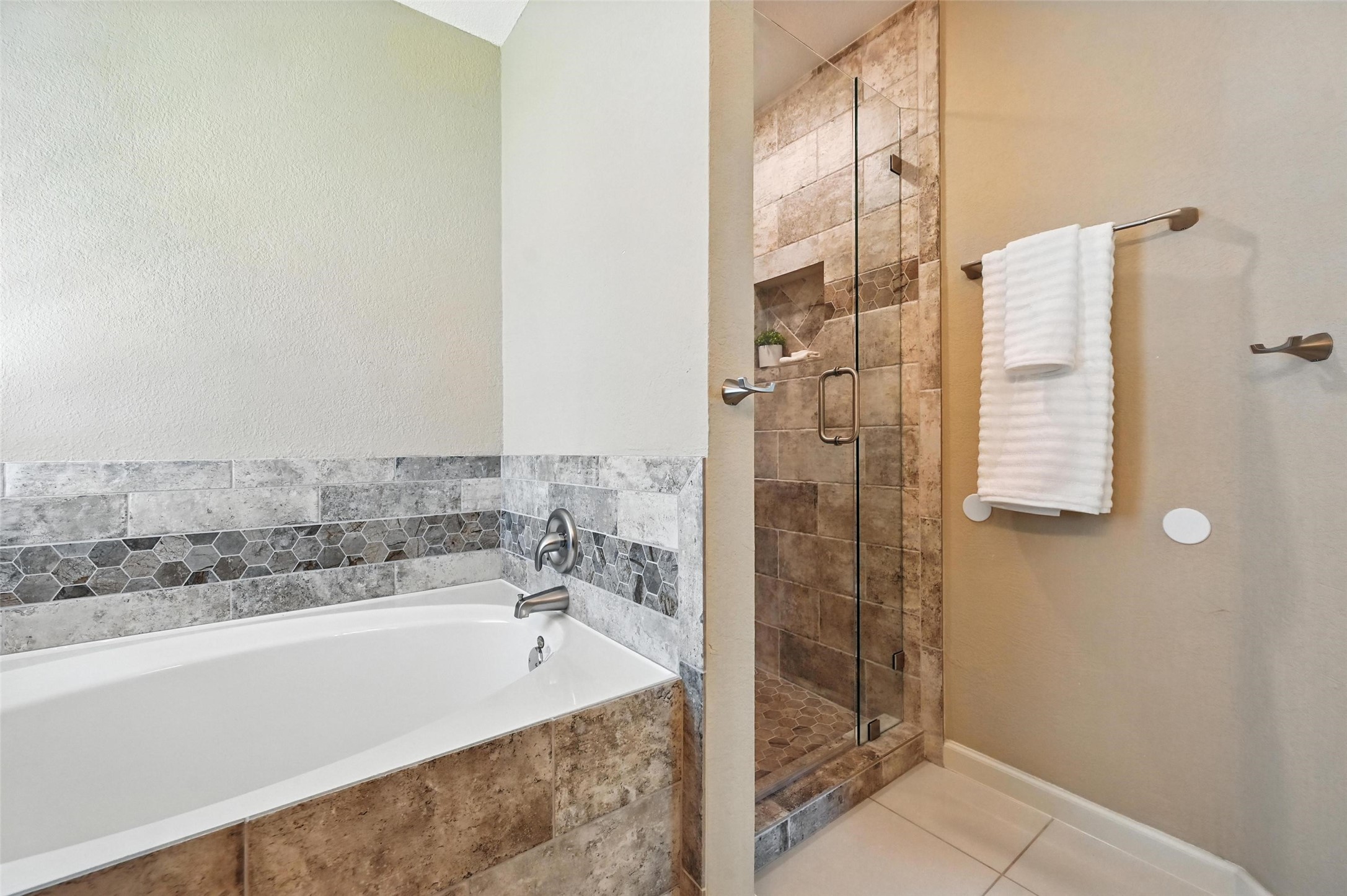 5115 Eastcreek Drive