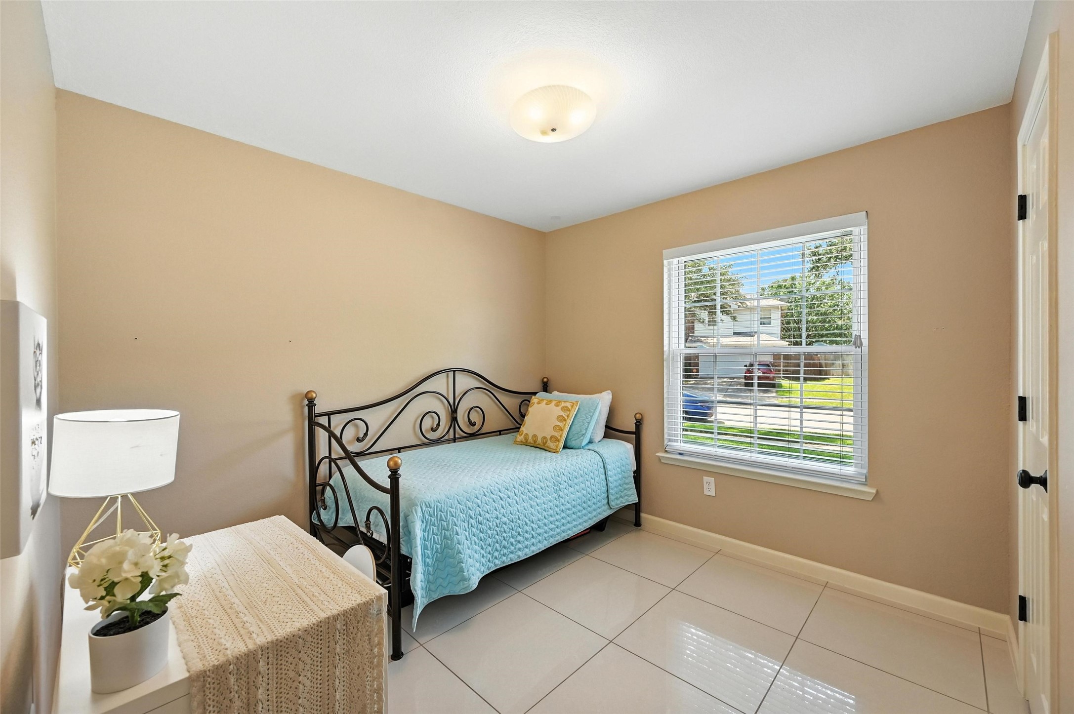 5115 Eastcreek Drive