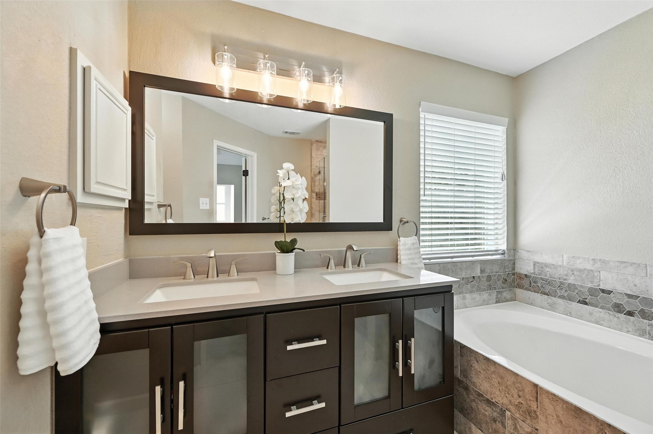 5115 Eastcreek Drive