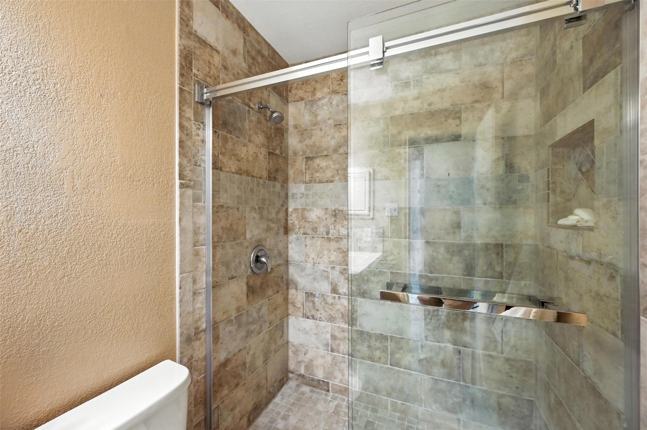 5115 Eastcreek Drive