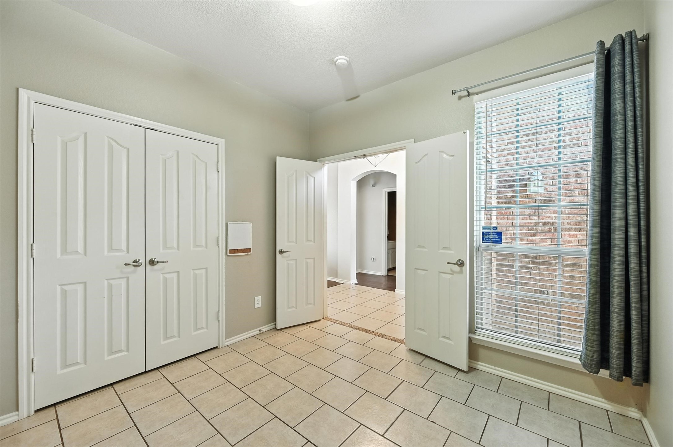 12500 Cottageville Lane