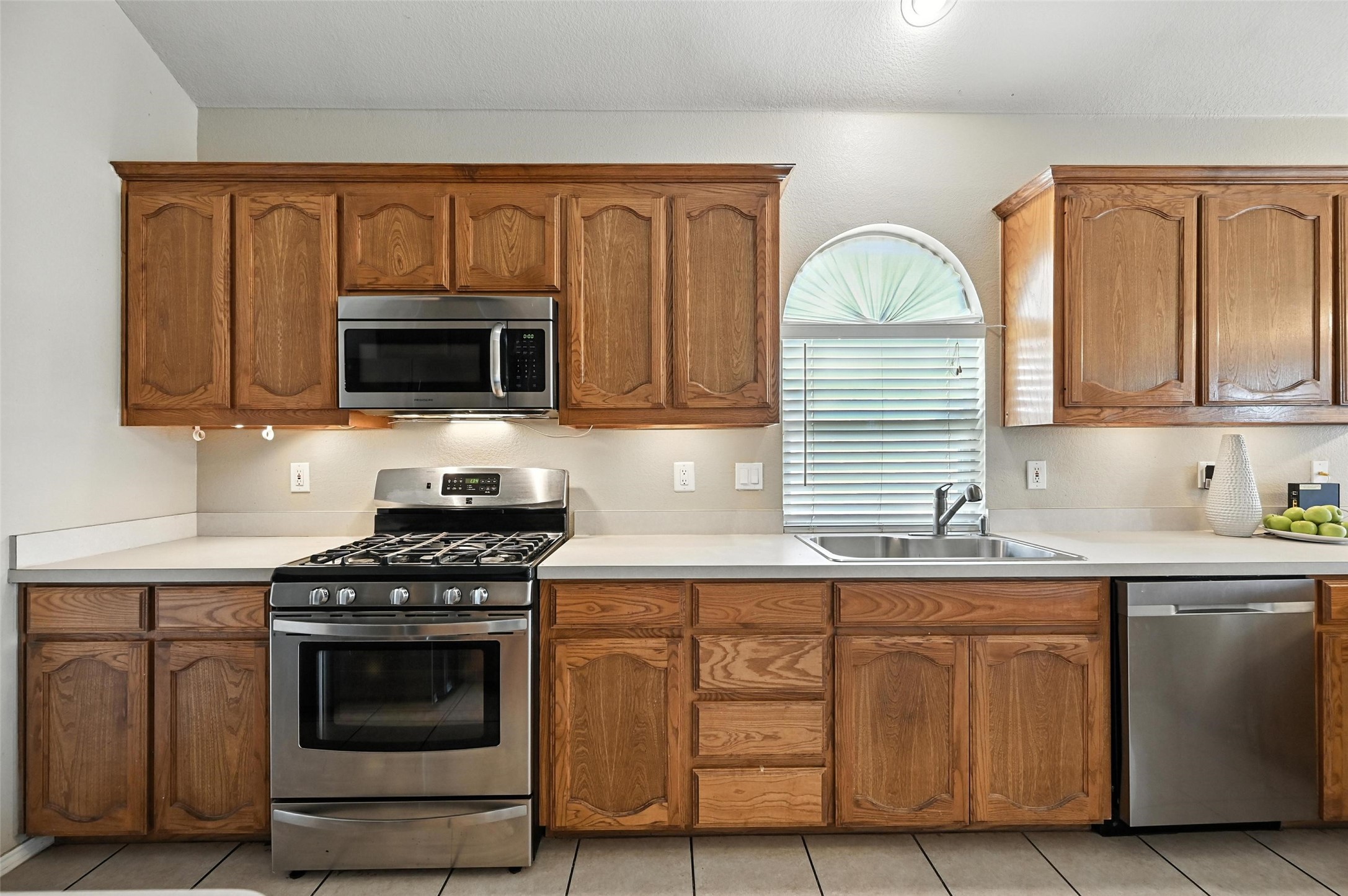 12500 Cottageville Lane